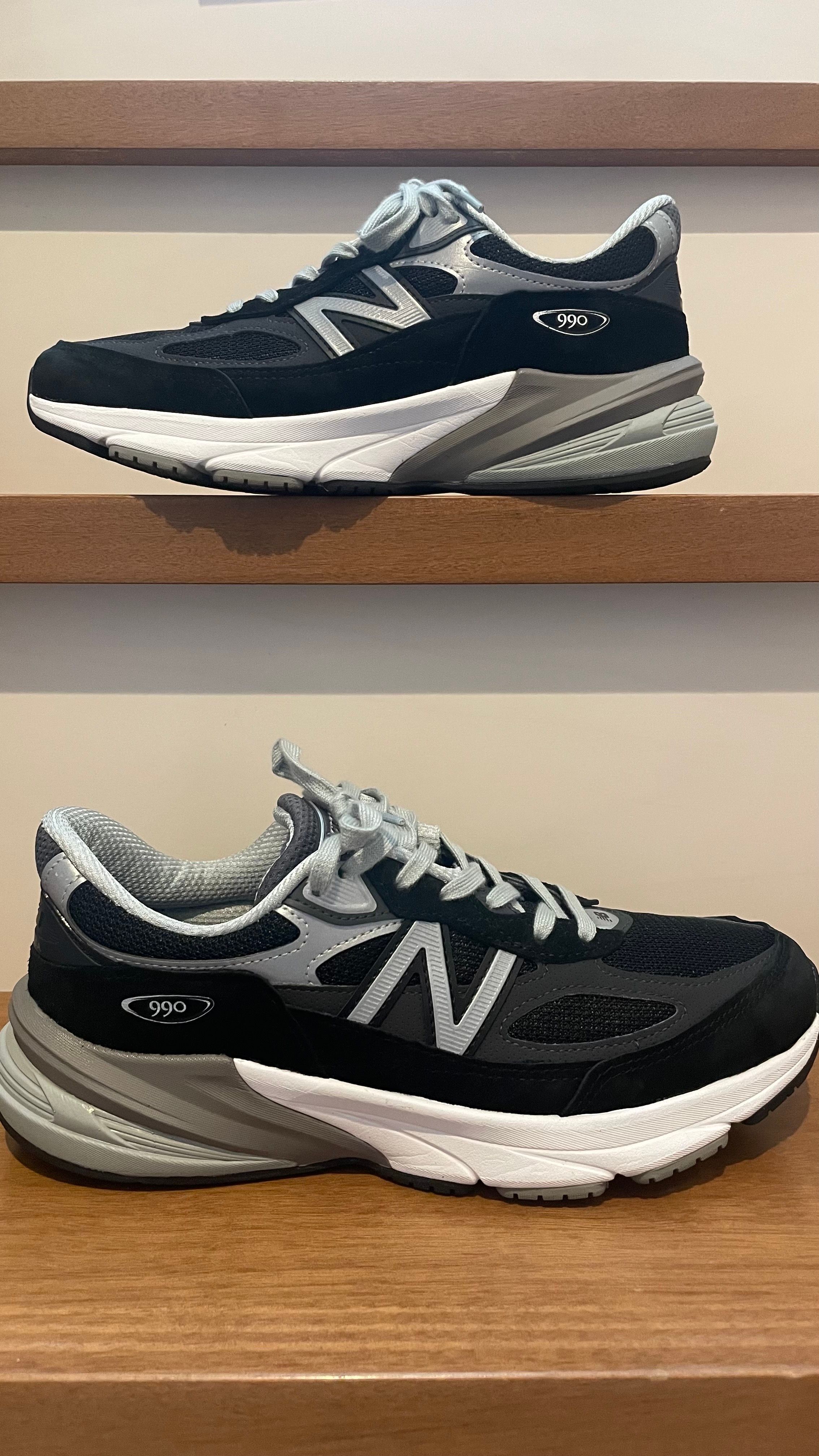 New Balance 990V6 "Black" (Heel NB Logo)