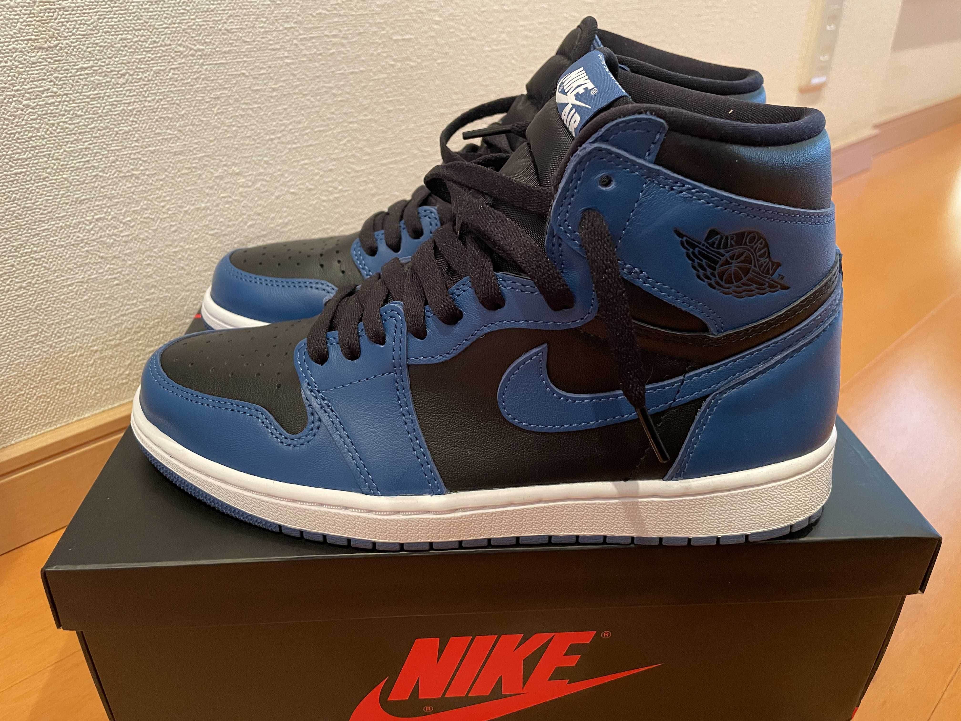 Nike Air Jordan 1 Retro High OG "Dark Marina Blue"