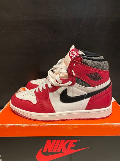 Nike Air Jordan 1 High OG "Lost & Found/Chicago"