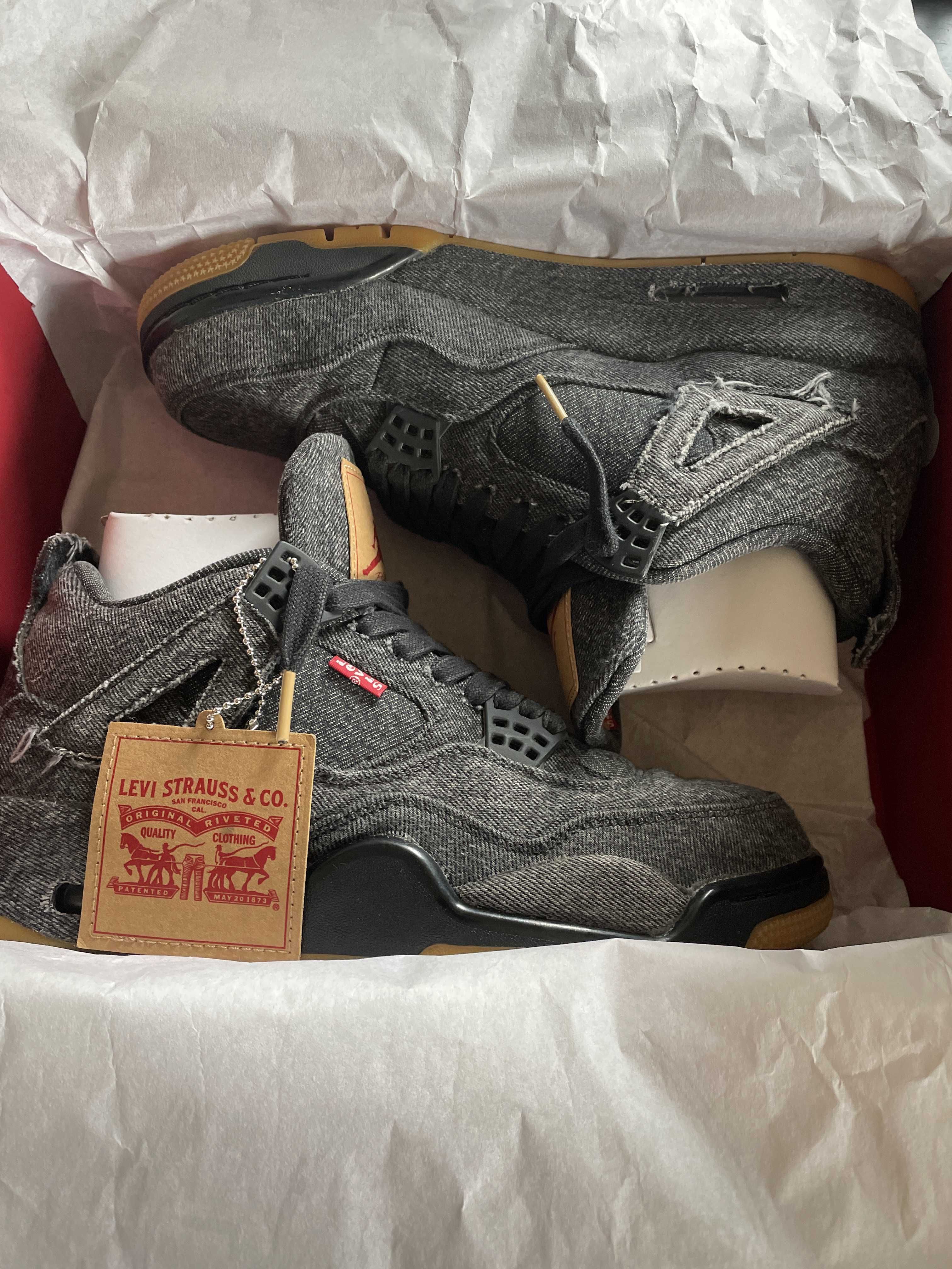 Nike × Levi's Air Jordan 4 "Black Denim" (Tag: LEVIS®)