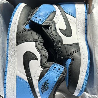 Nike GS Air Jordan 1 Retro High OG "University Blue/UNC Toe"