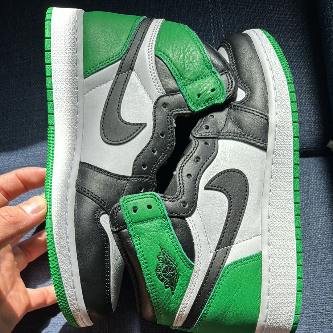 Nike GS Air Jordan 1 Retro High OG "Celtics/Black and Lucky Green" (2023)
