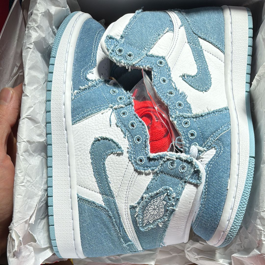 Nike Women's Air Jordan 1 High OG "Denim"