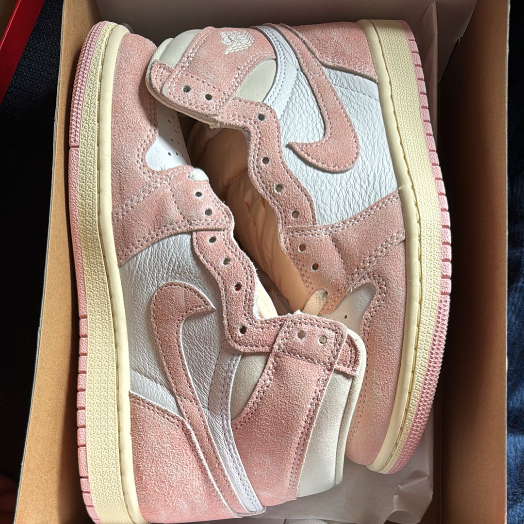 Nike Women's Air Jordan 1 Retro High OG "Washed Pink"