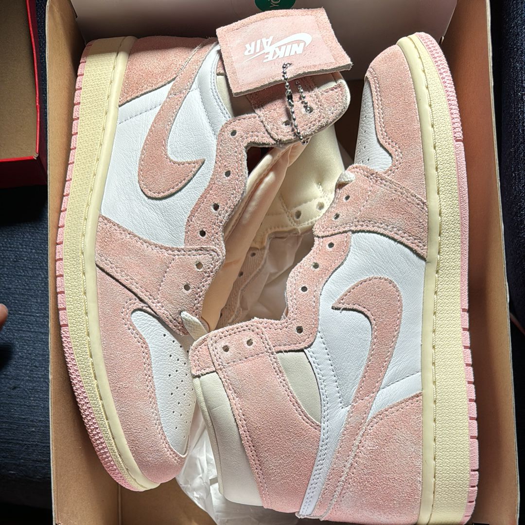 Nike Women's Air Jordan 1 Retro High OG "Washed Pink"