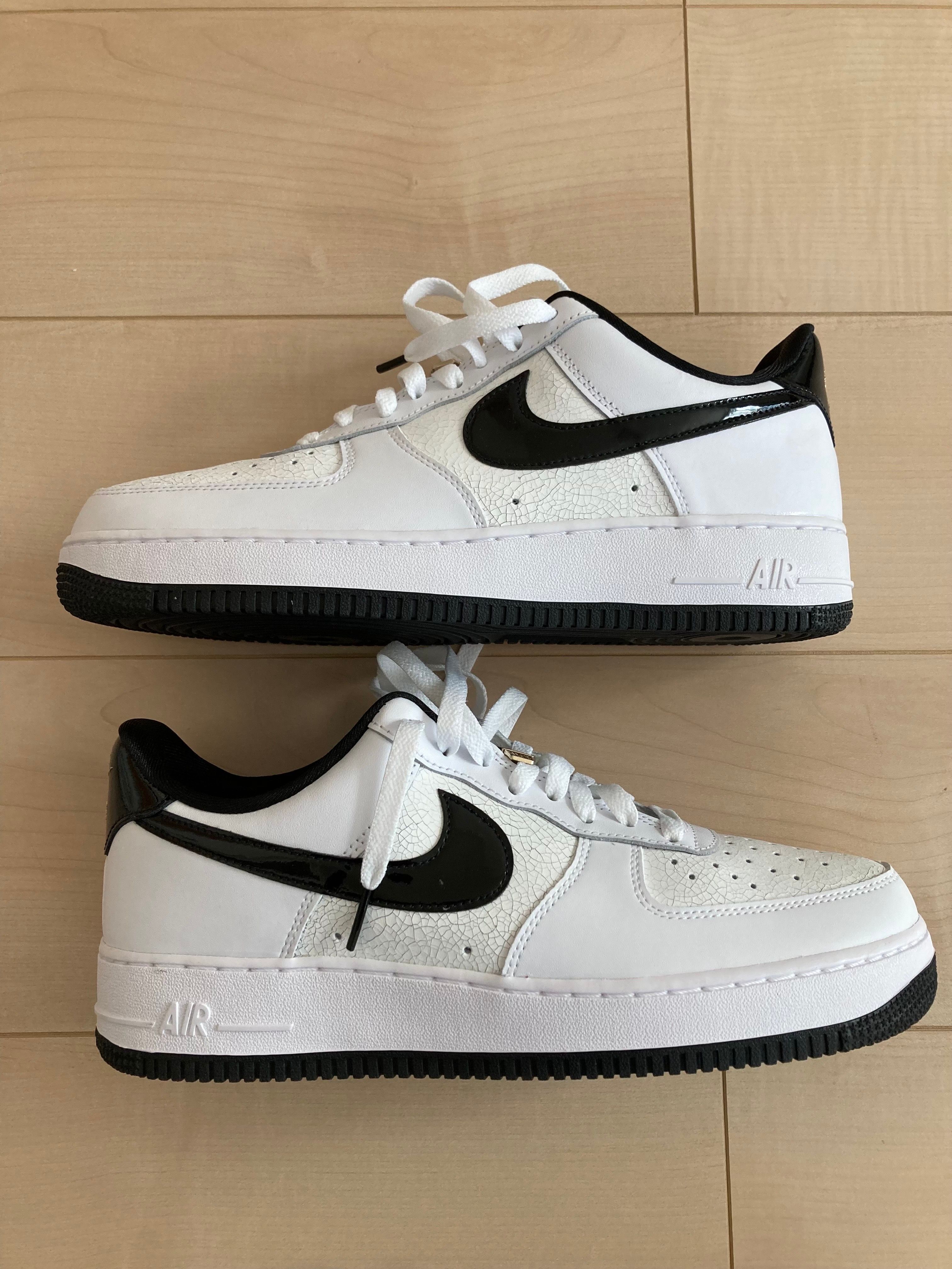 Nike Air Force 1 Low '07 LV8 "World Champ/White and Black"