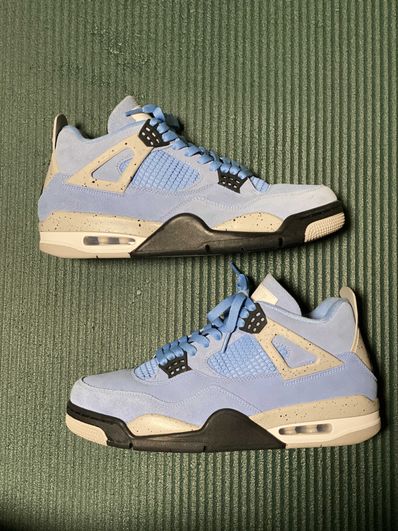 Nike Air Jordan 4 "University Blue"