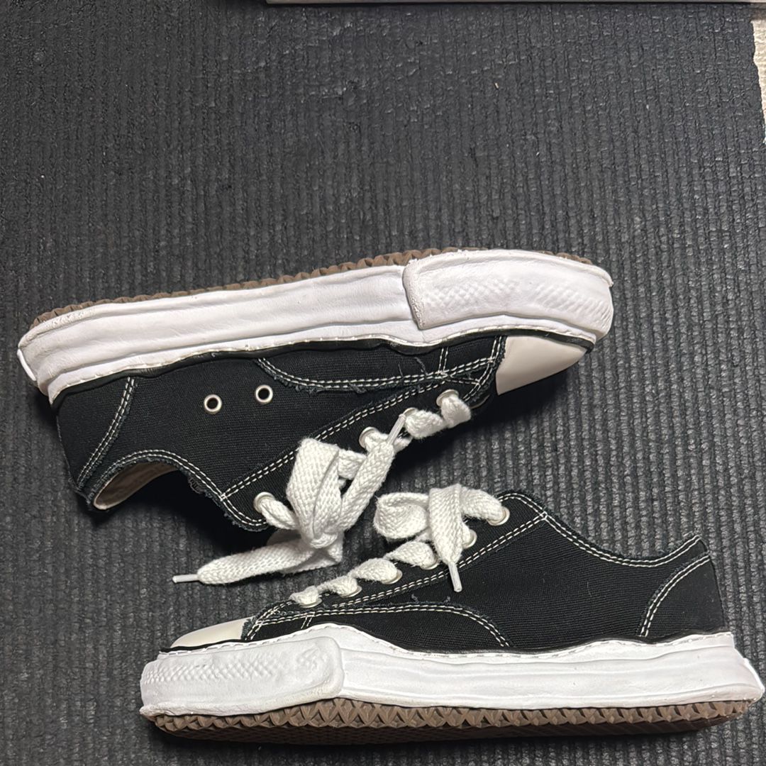 Maison MIHARA YASUHIRO PETERSON OG Sole Canvas Low-top Sneaker "Black" (A01FW702)