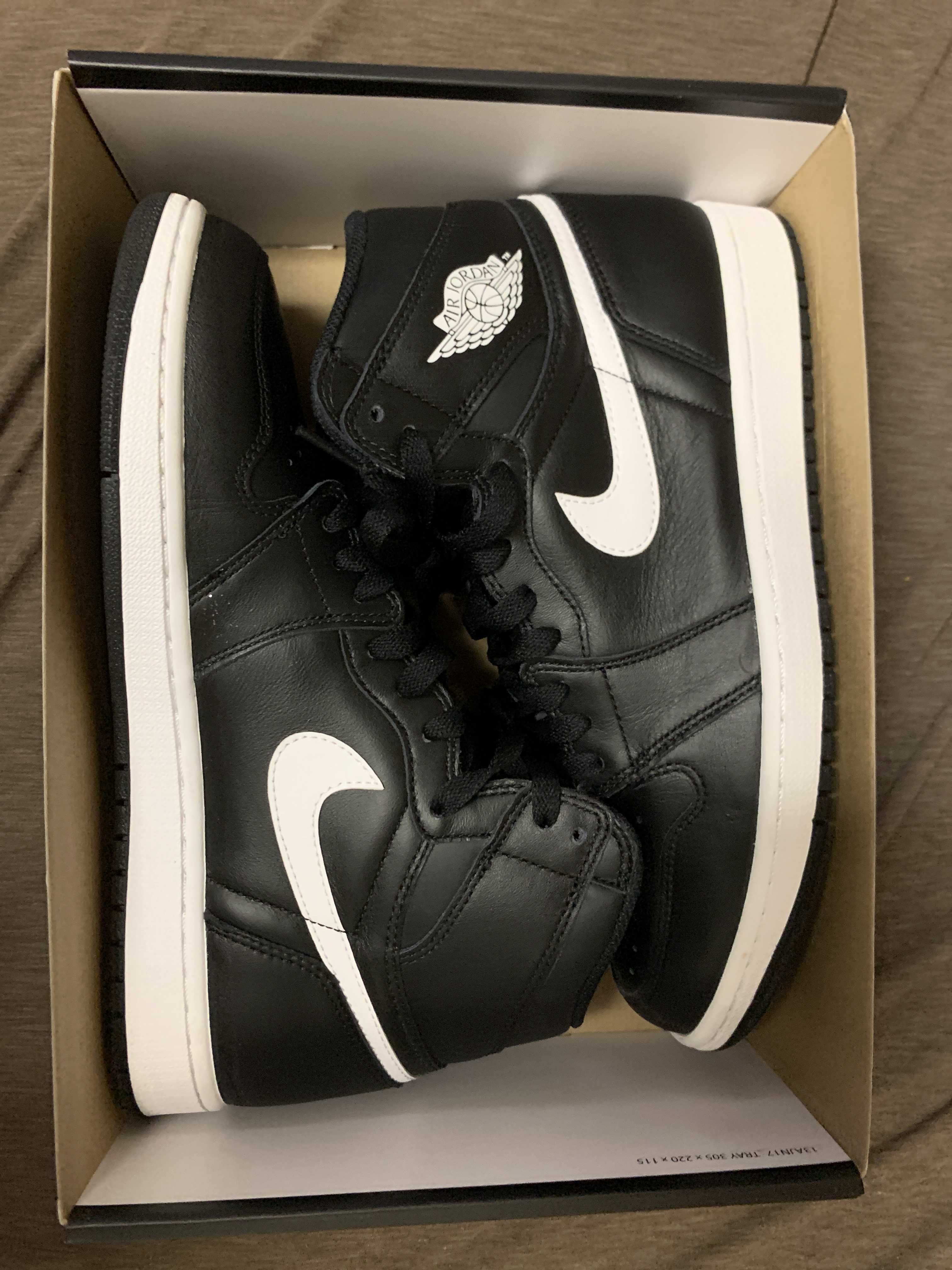 Nike Air Jordan 1 Retro High "Yin Yang Black"