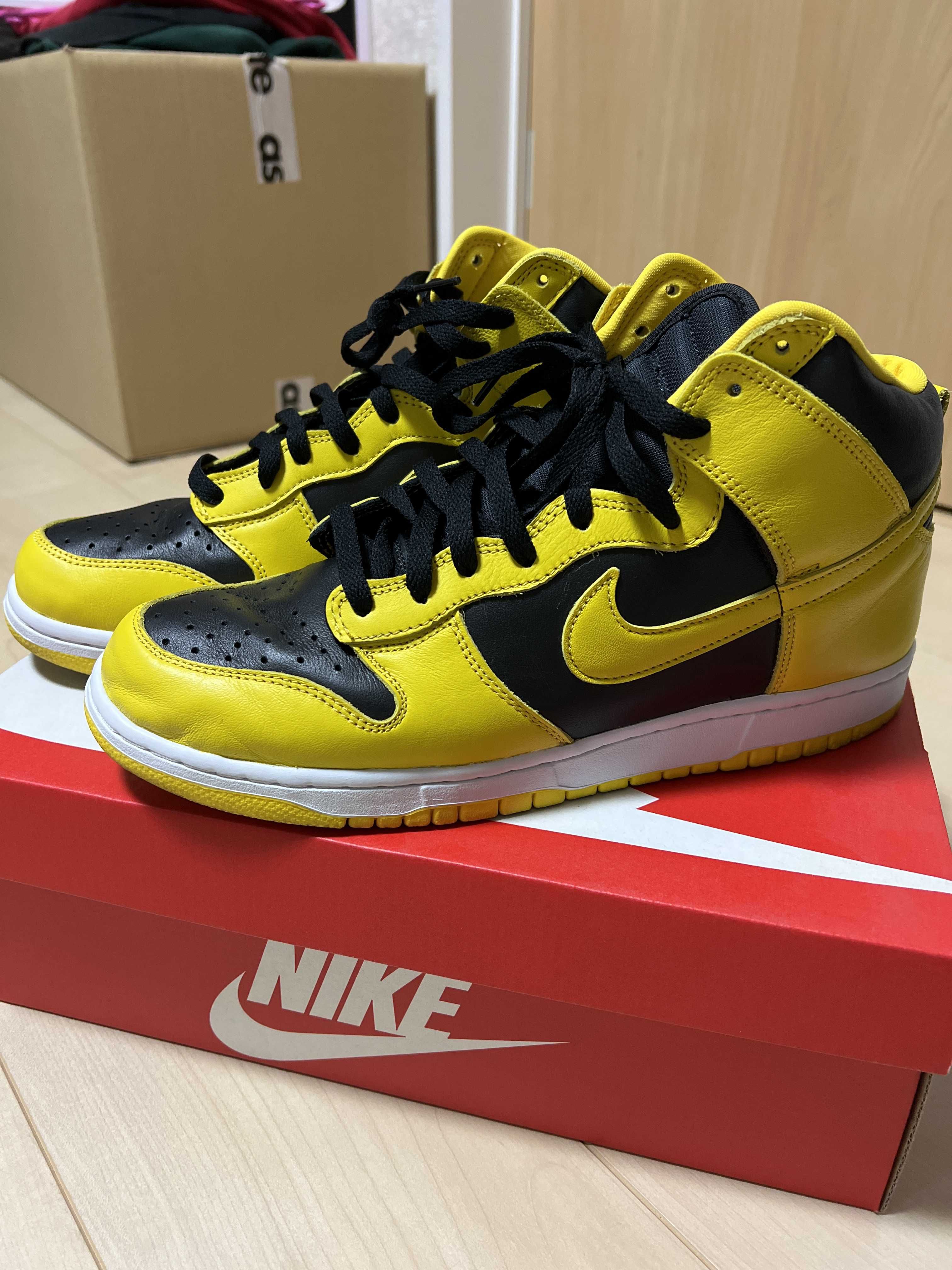 Nike Dunk High "Black/Varsity Maize"