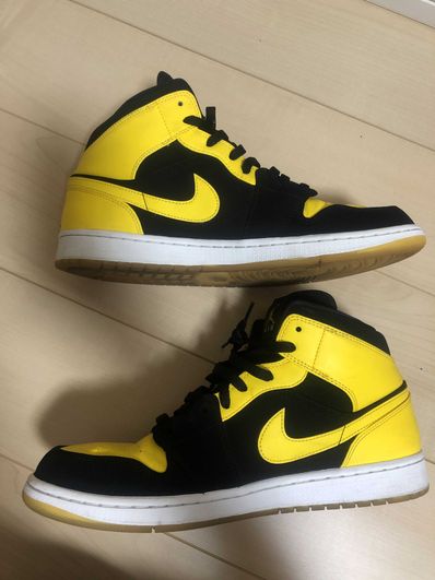 Nike Air Jordan 1 Retro Mid "New Love" (2017)