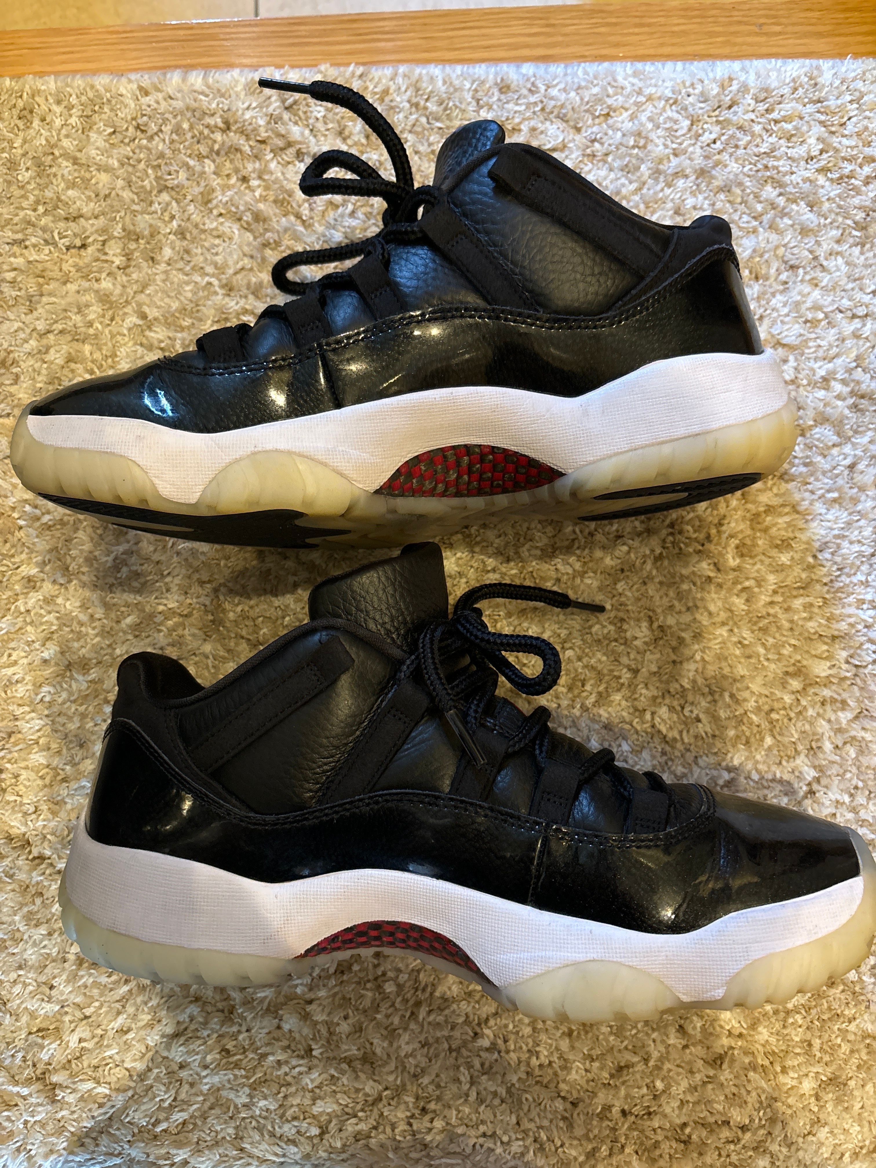 Nike Air Jordan 11 Low "72-10"