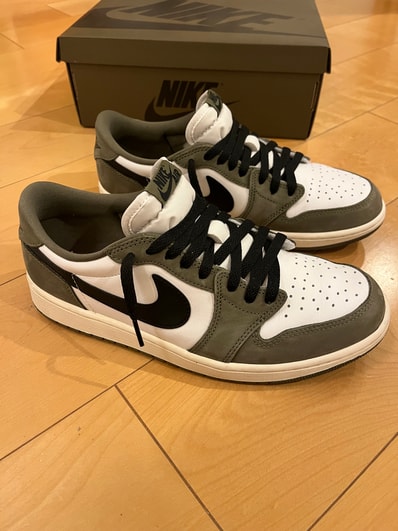 Nike Air Jordan 1 Low OG "Medium Olive and Summit White"