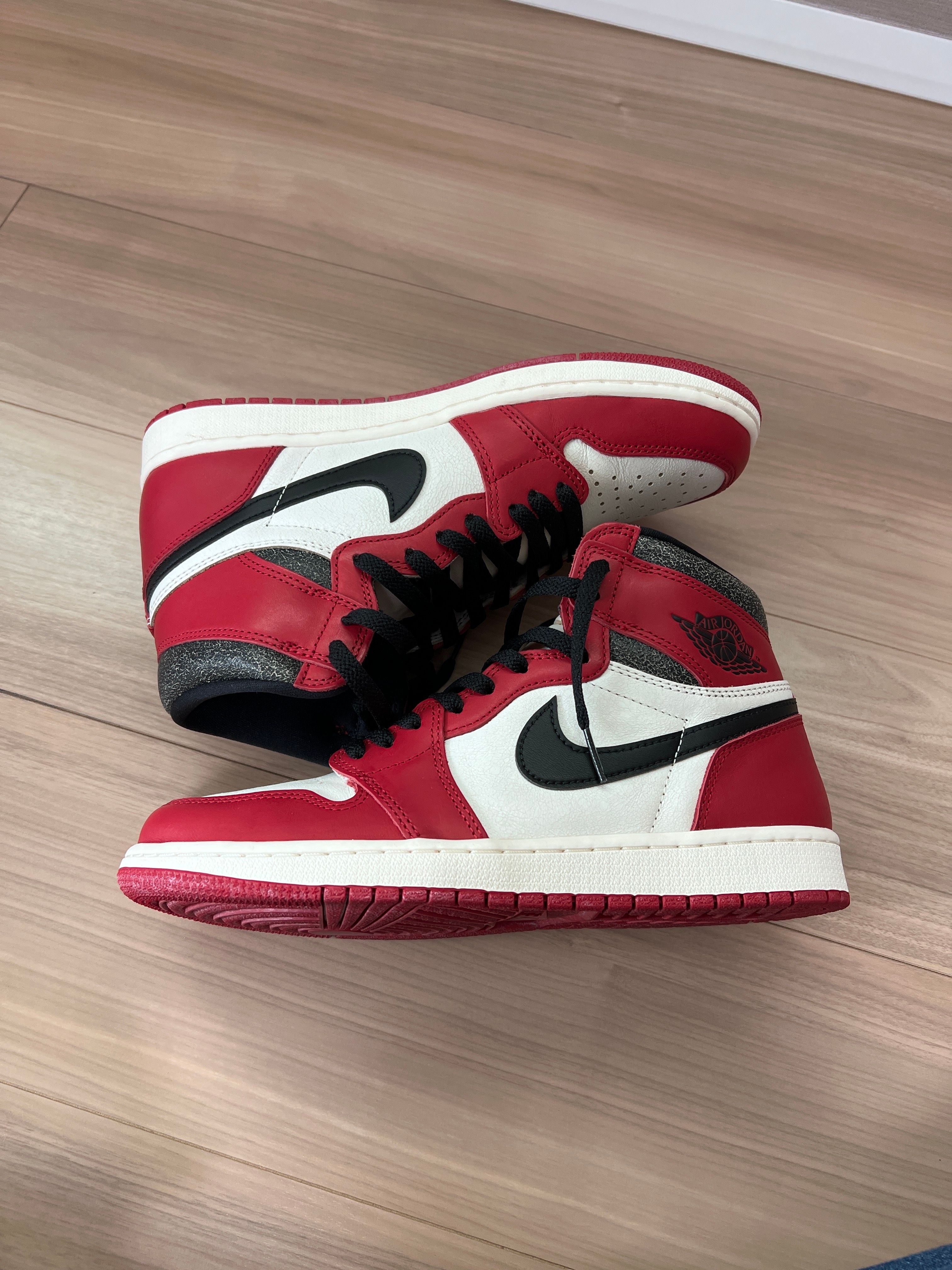Nike Air Jordan 1 High OG "Lost & Found/Chicago"