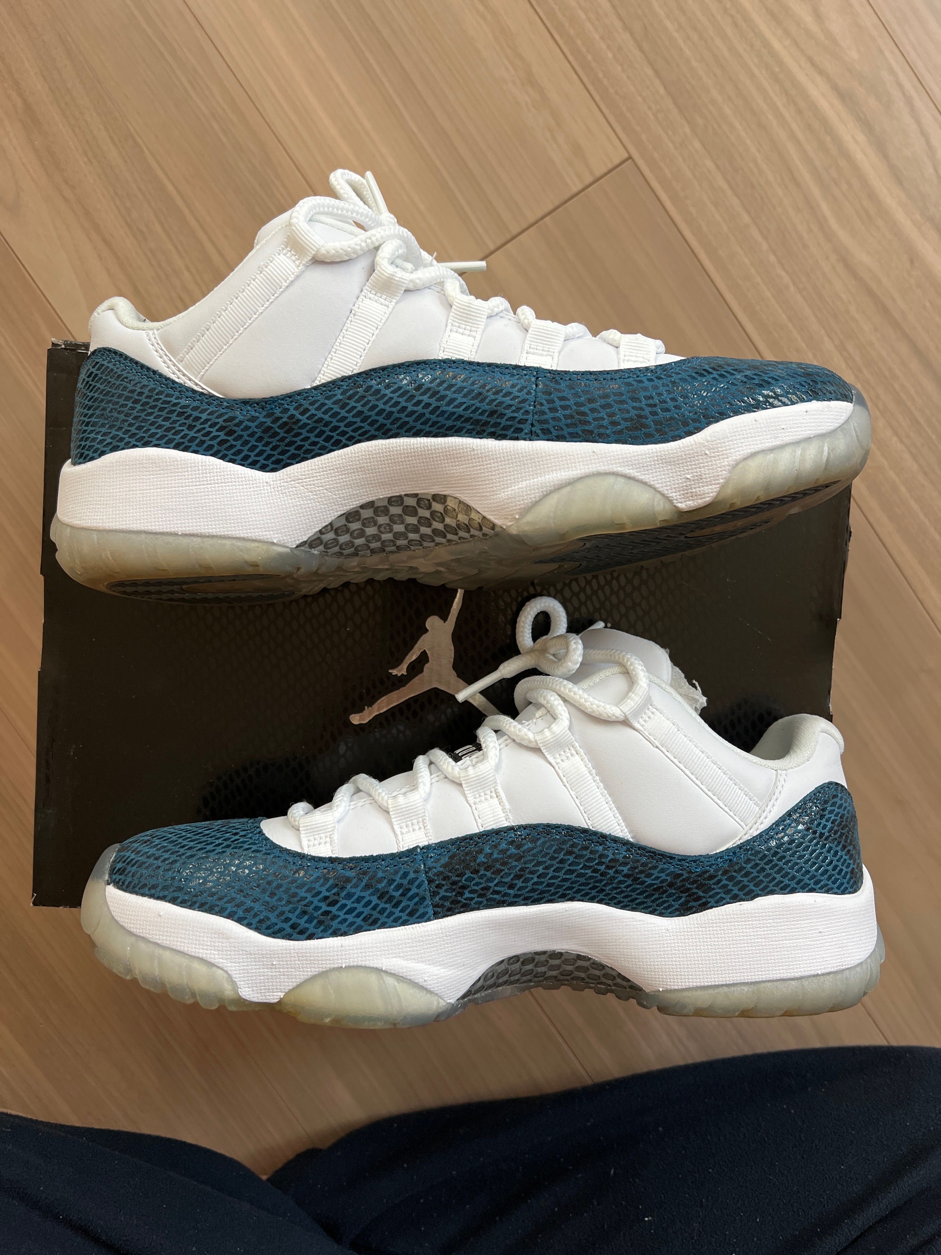 AIR JORDAN 11 LOW "SNAKESKIN"