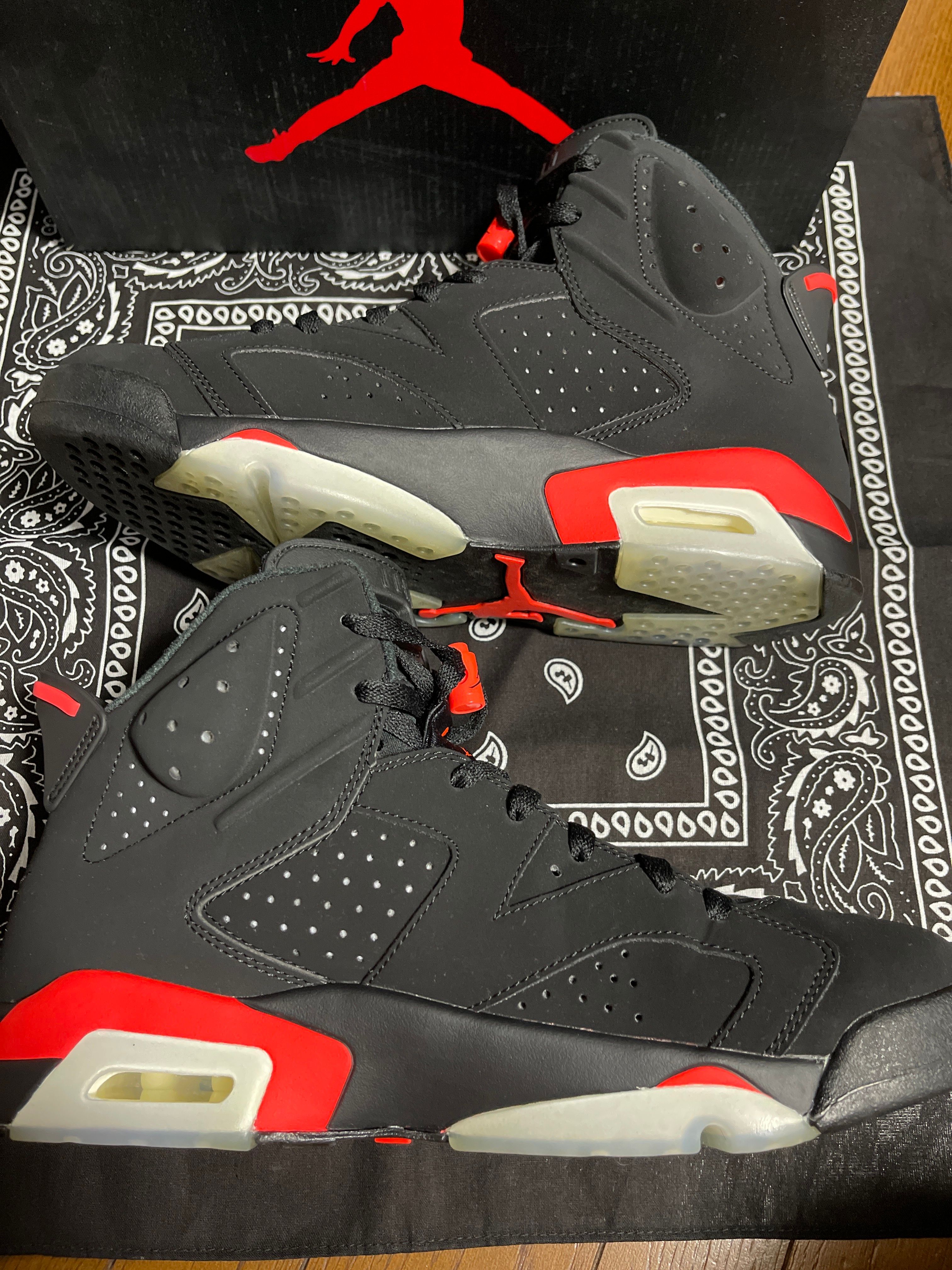 Nike Air Jordan 6 Retro OG "Black/Infrared"