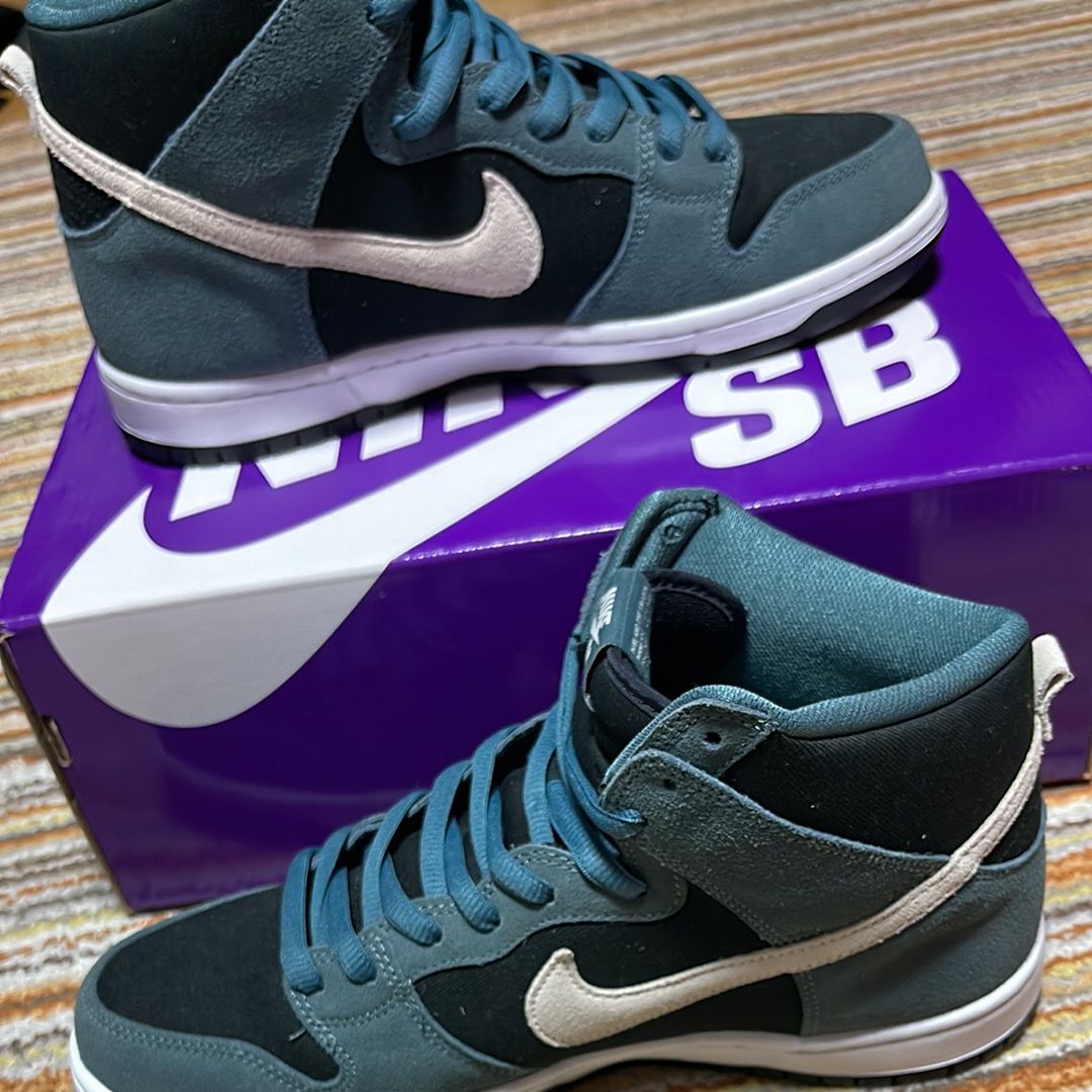 Nike SB Dunk High "Mineral Slate Suede"