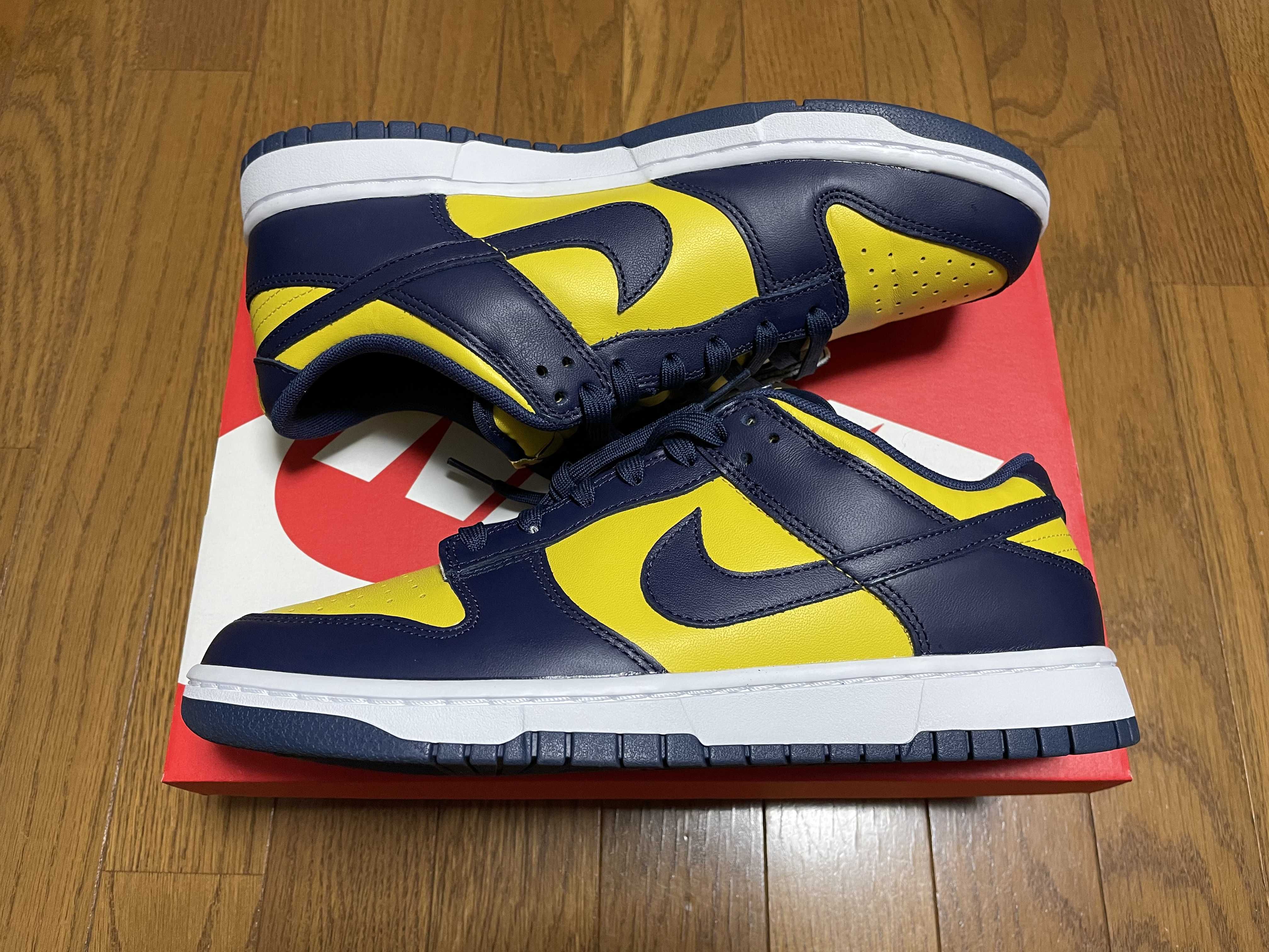 Nike Dunk Low "Michigan"