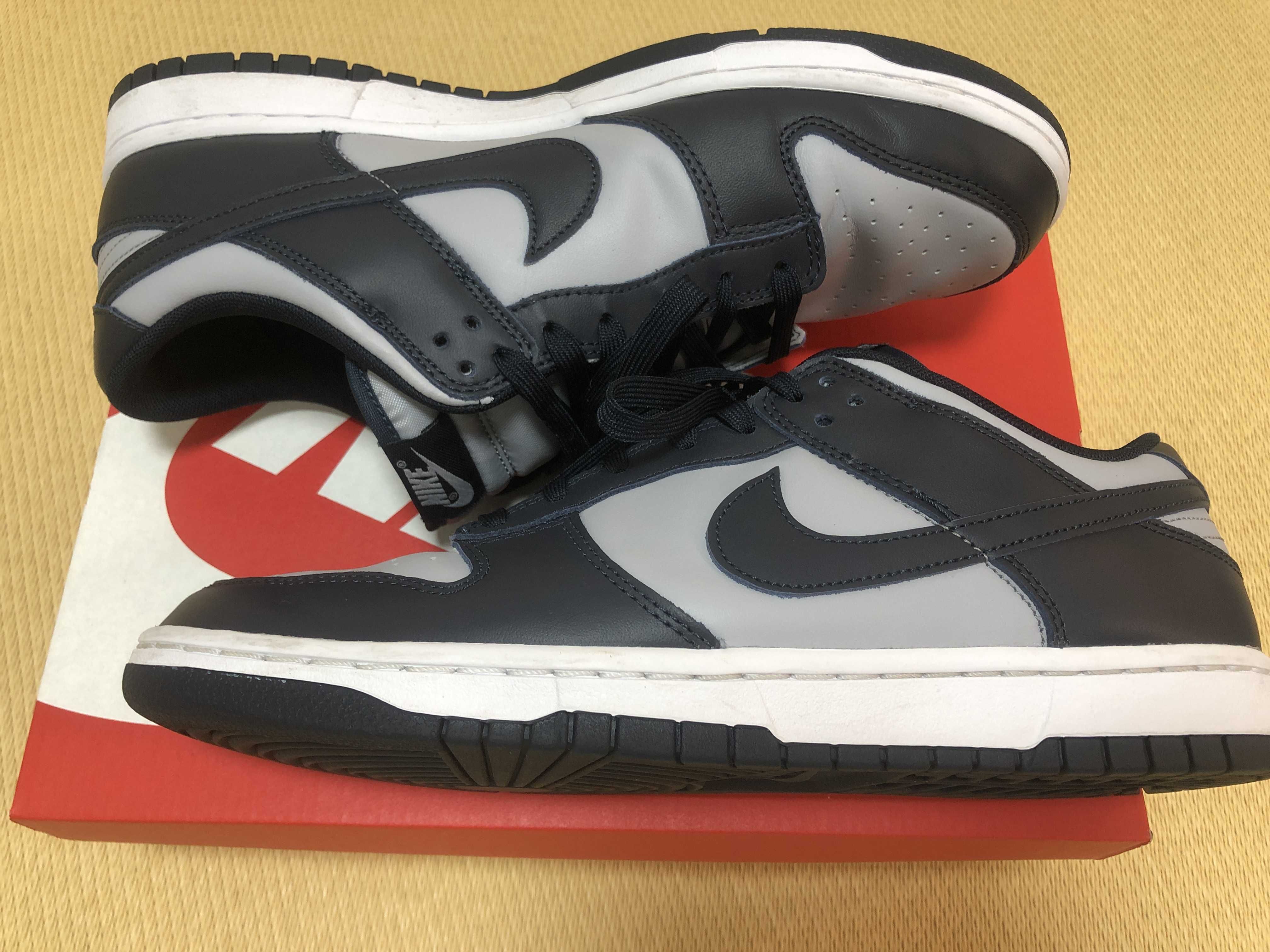 Nike Dunk Low "Championship Grey"