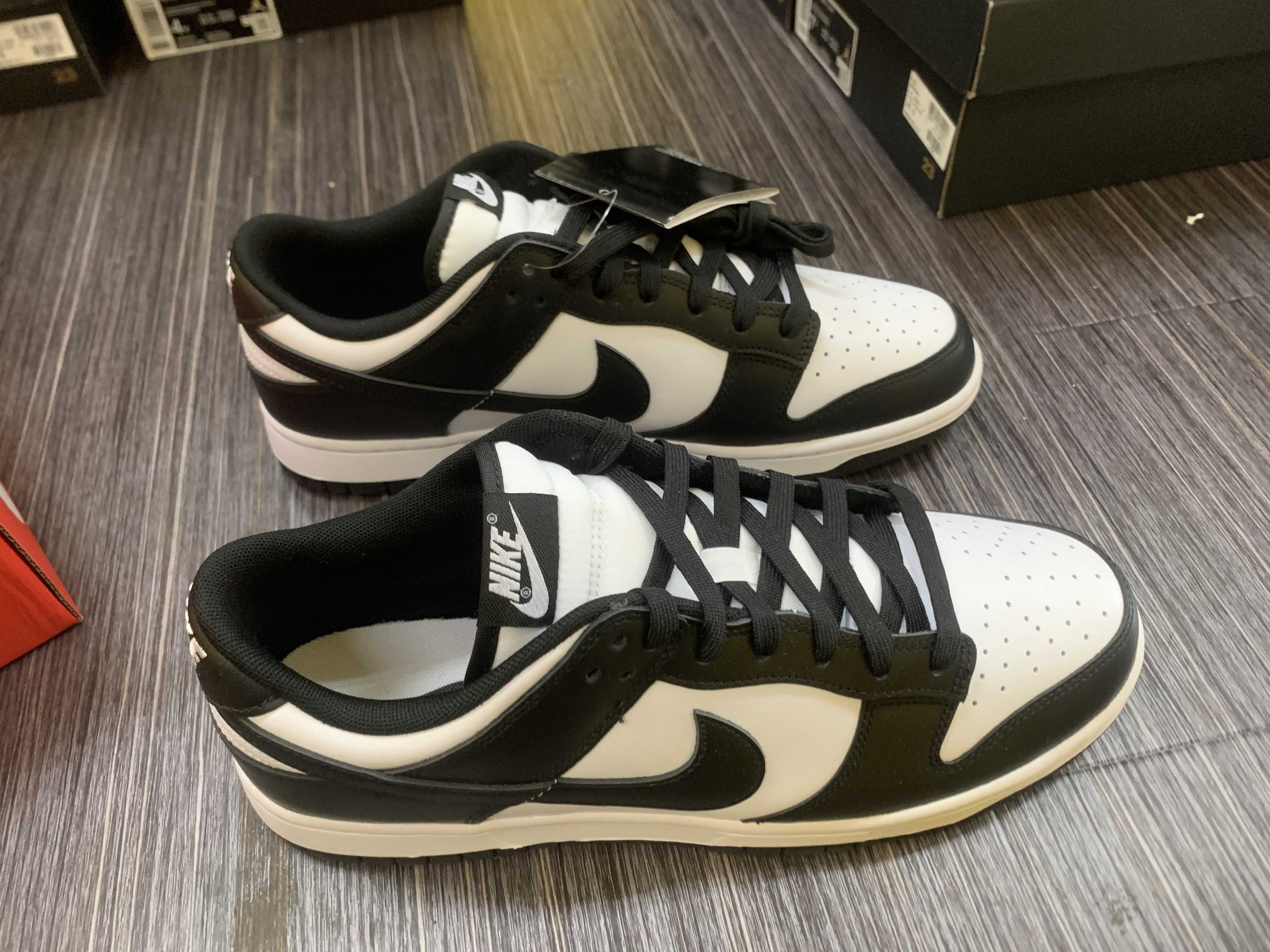 Nike Dunk Low Retro "Panda/White/Black"