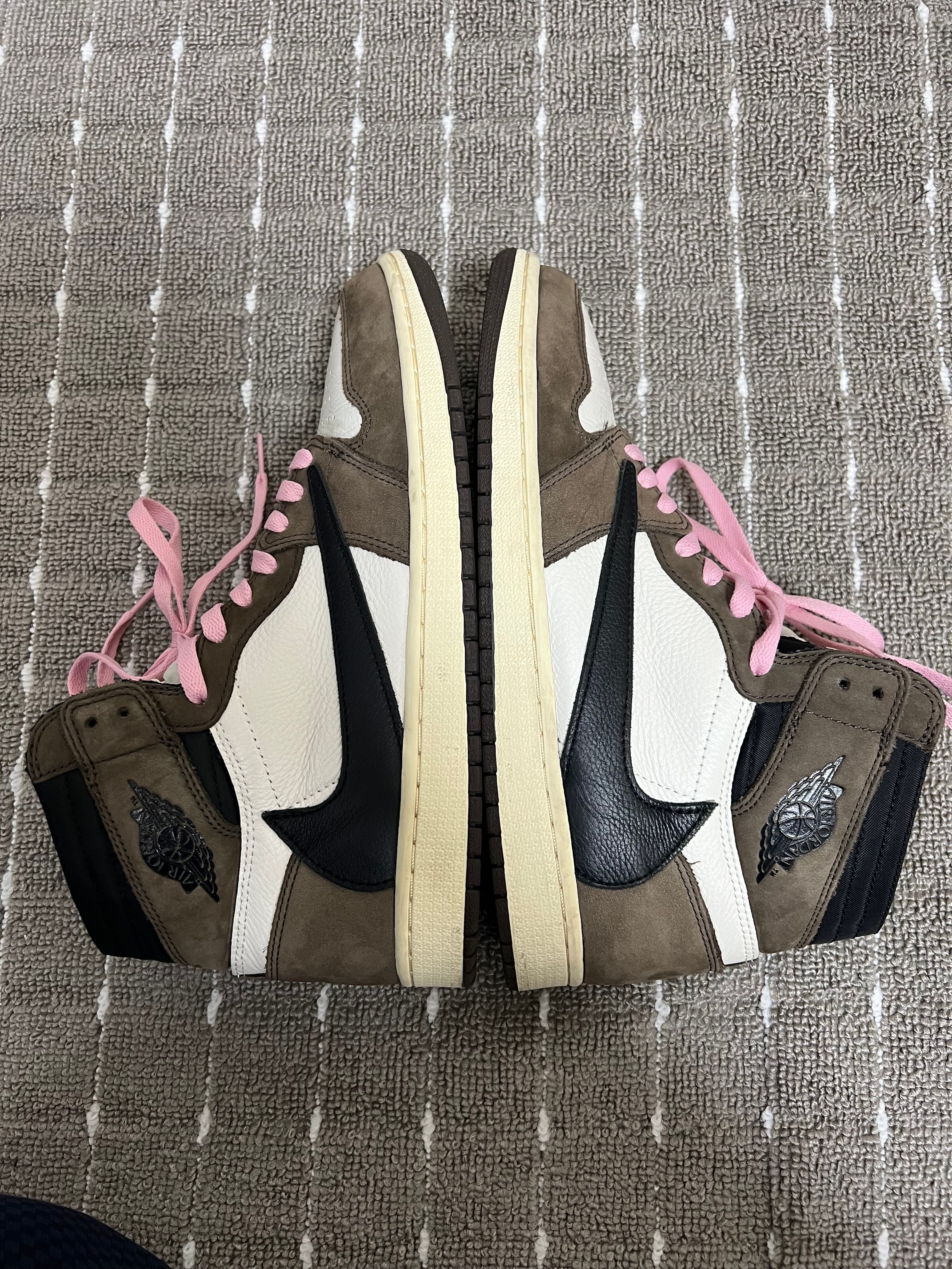 Travis Scott × Nike Air Jordan 1 Retro High OG TS SP "Sail/Dark Mocha"