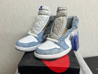 Nike Air Jordan 1 High OG "Hyper Royal"