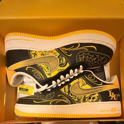 Nike Air Force 1 Low "Mr. Cartoon Livestrong"