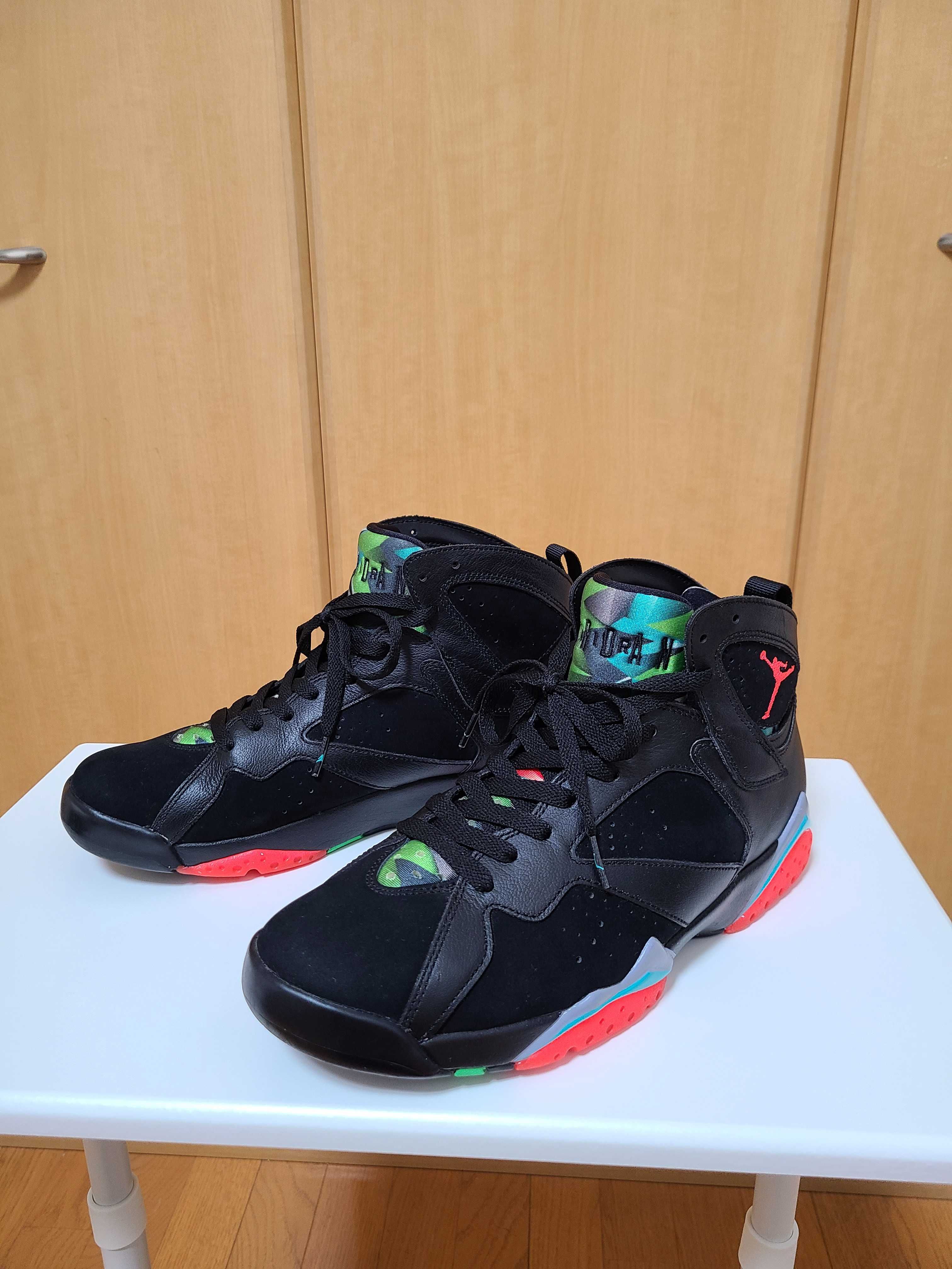 NIKE AIR JORDAN 7 RETRO BARCELONA NIGHTS
