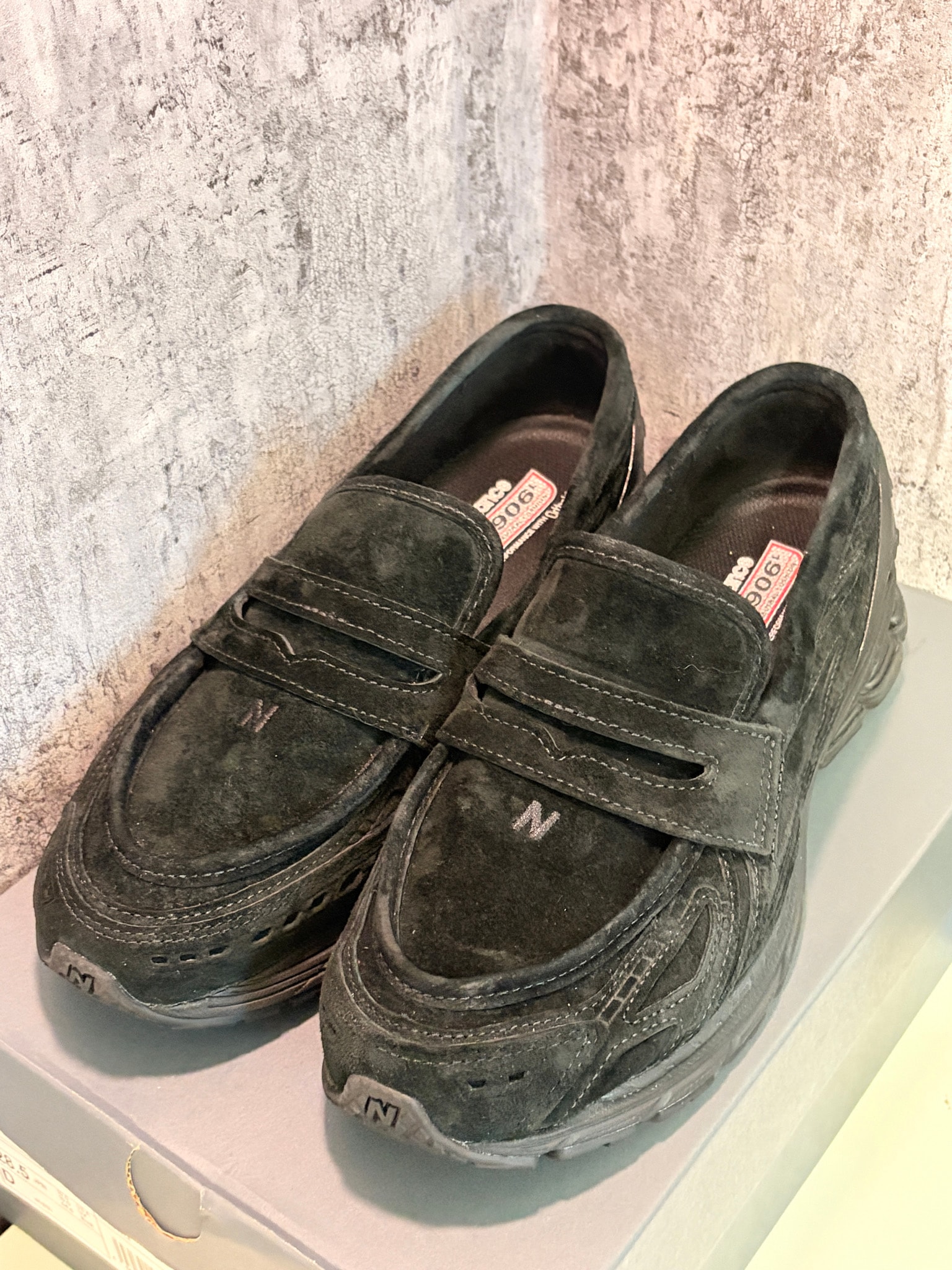 New Balance 1906L "Black Suede"