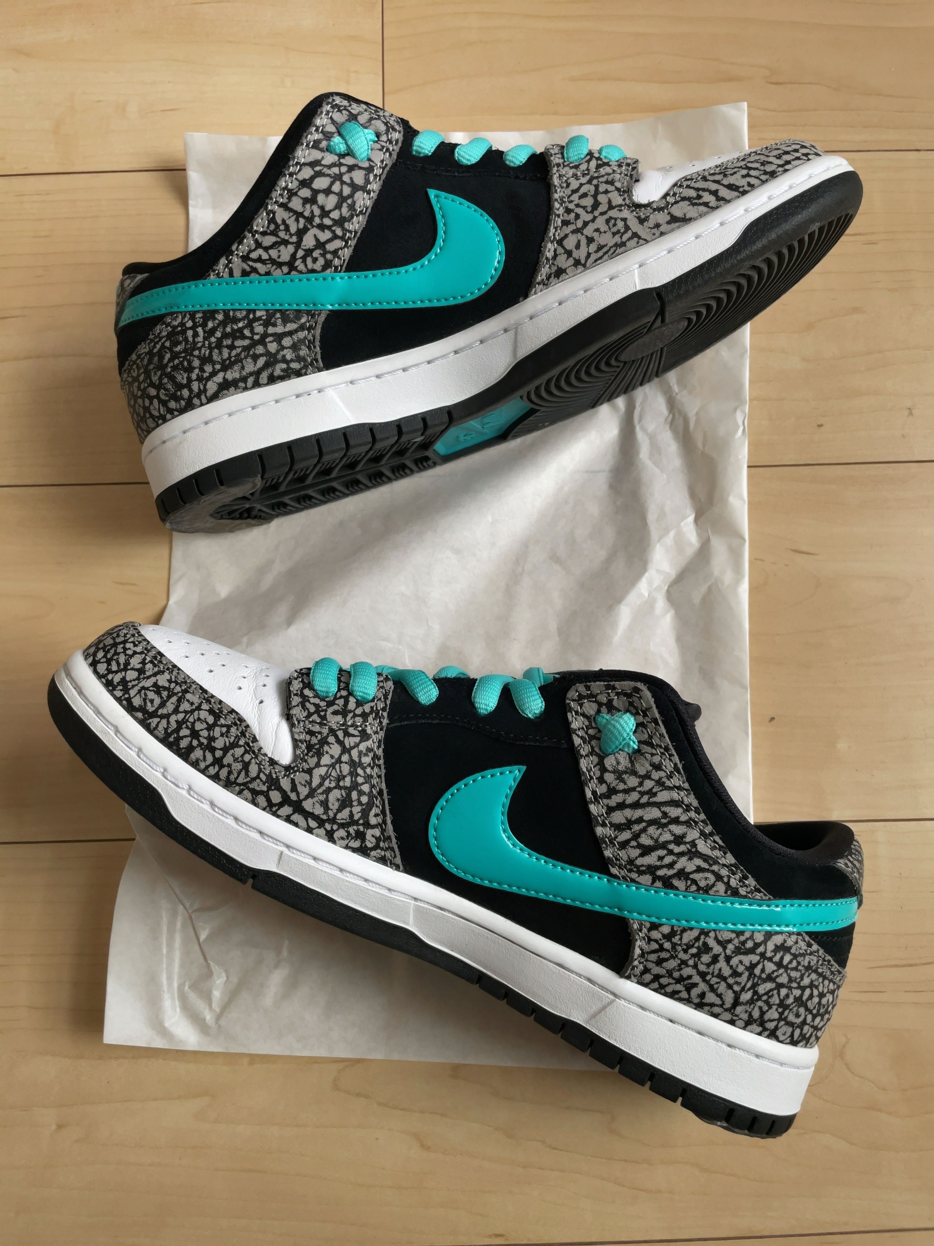 Nike SB Dunk Low "Elephant/Safari"