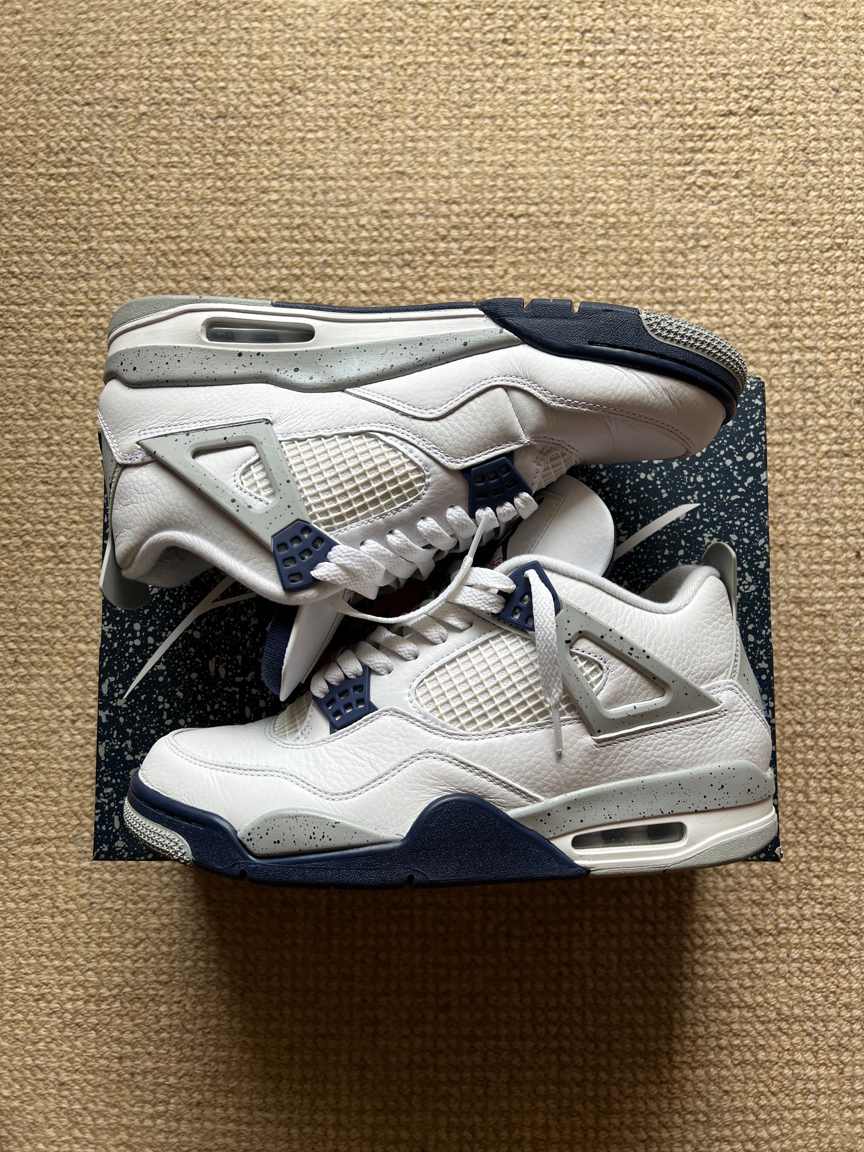 Nike Air Jordan 4 "Midnight Navy"