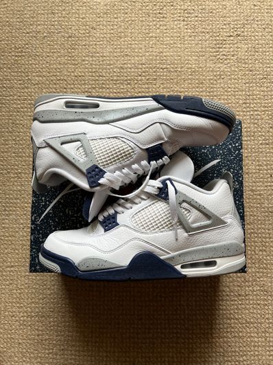 Nike Air Jordan 4 "Midnight Navy"