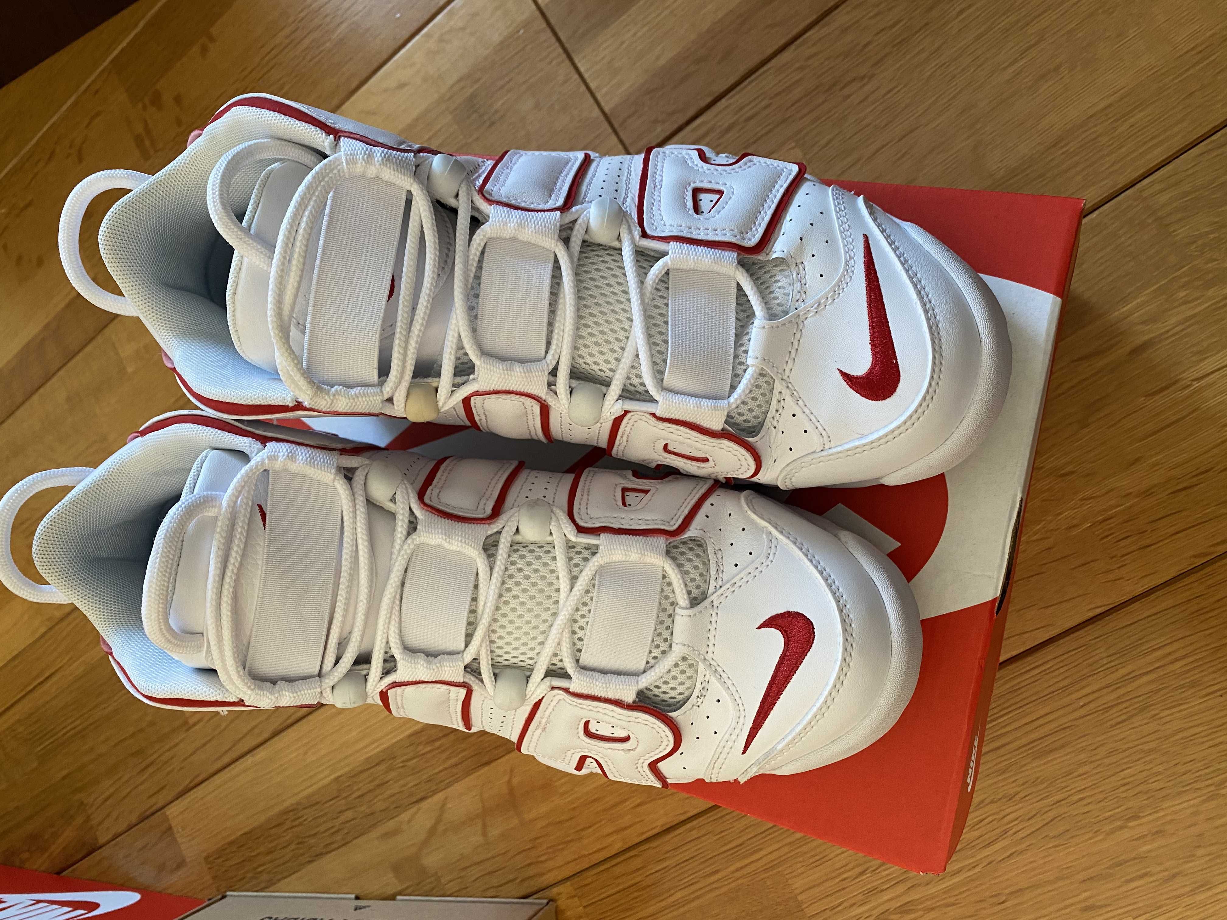 NIKE AIR MORE UPTEMPO "WHITE/VARSITY RED" (2021)