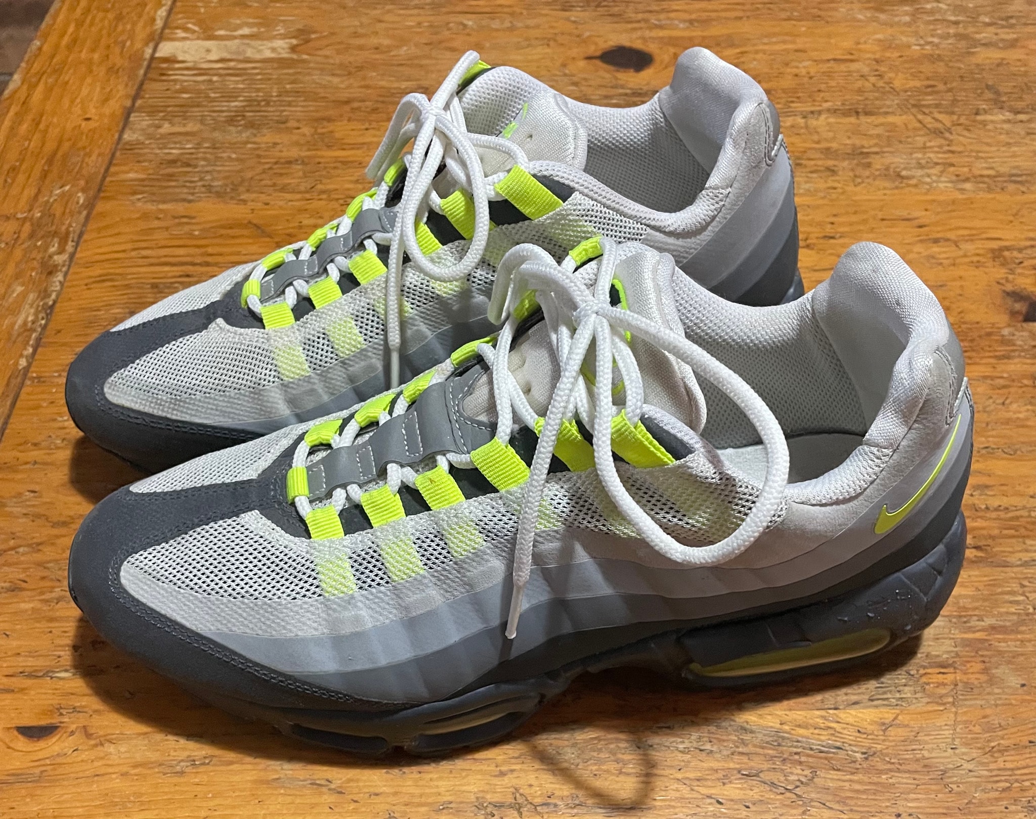 Nike Air Max 95 "No Sew Neon"