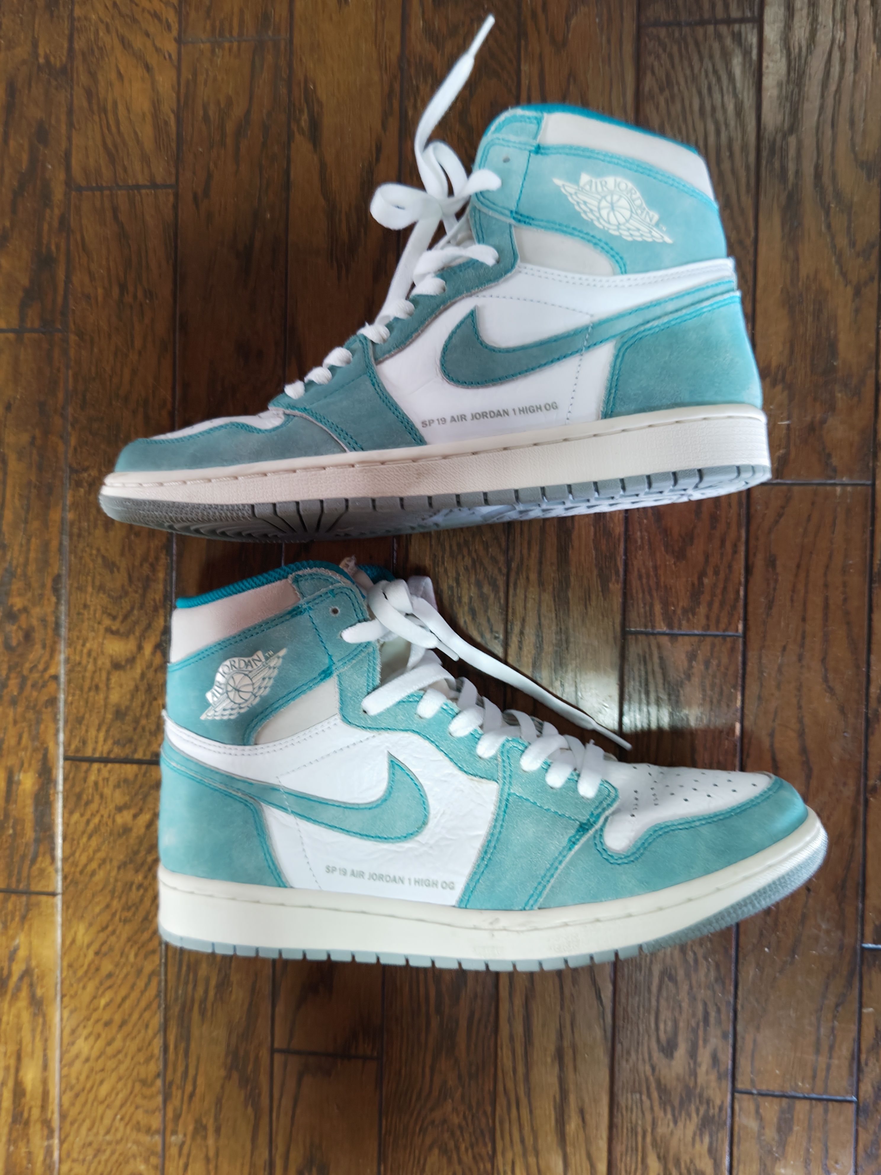 Nike Air Jordan 1 Retro High OG "Turbo Green"