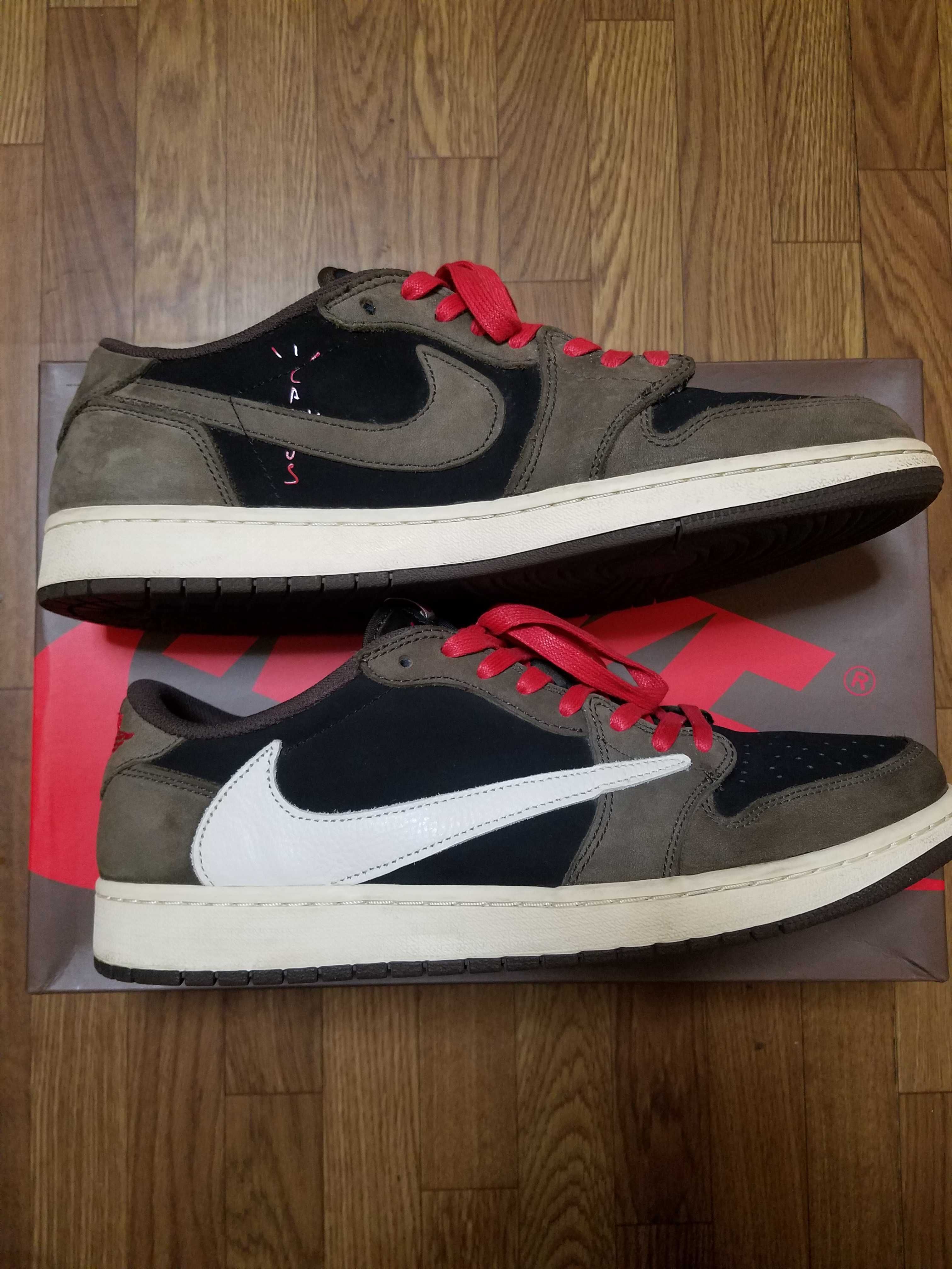 Travis Scott × Nike Air Jordan 1 Low OG SP-T "Black/Dark Mocha"