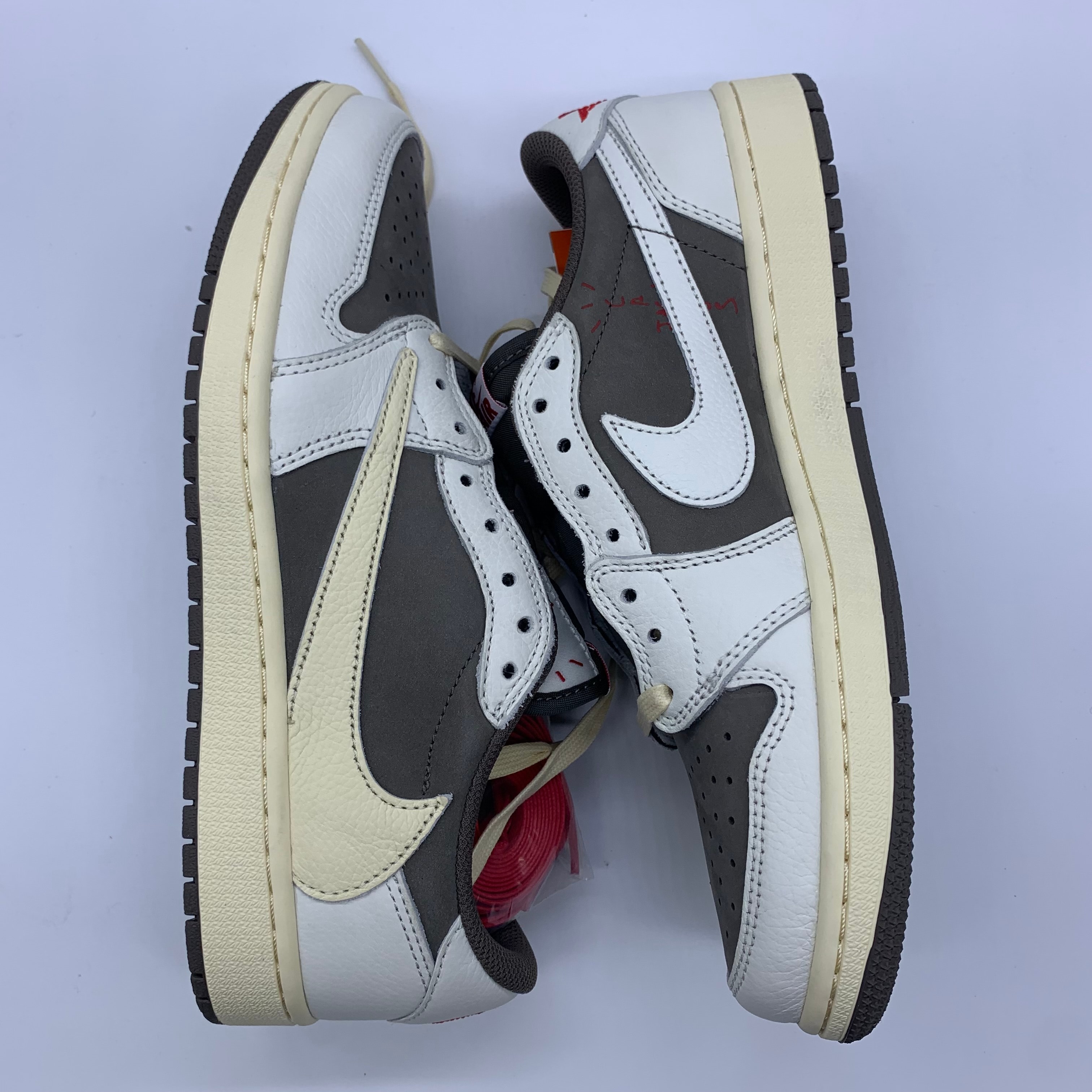 トラヴィススコット × ナイキ エアジョーダン1 ロー OG SP "リバース モカ/セイル アンド リッジロック"