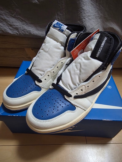 Travis Scott × fragment design × Nike Air Jordan 1 Retro High OG SP "Military Blue"