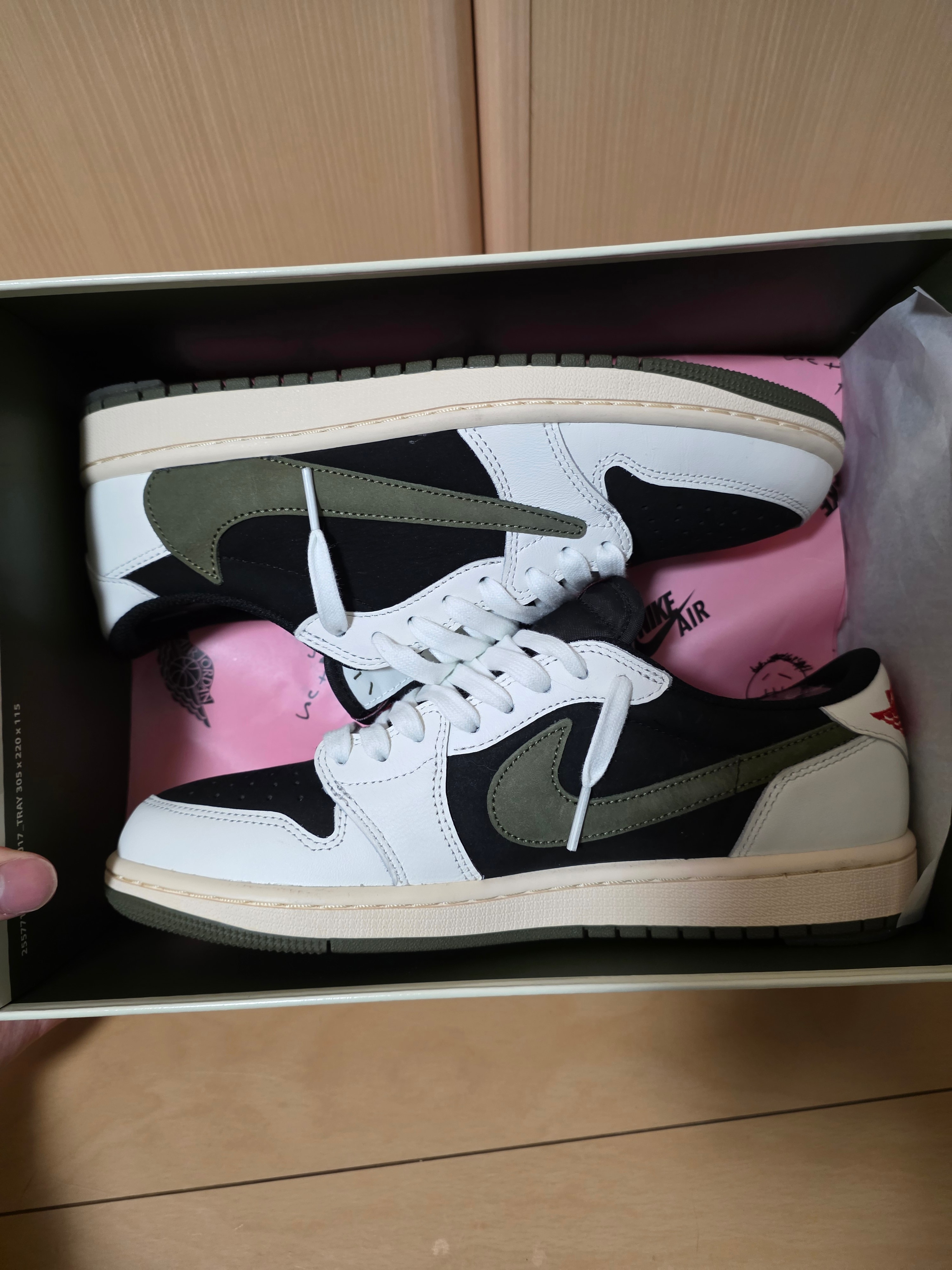Travis Scott × Nike Women's Air Jordan 1 Low OG "Medium Olive"