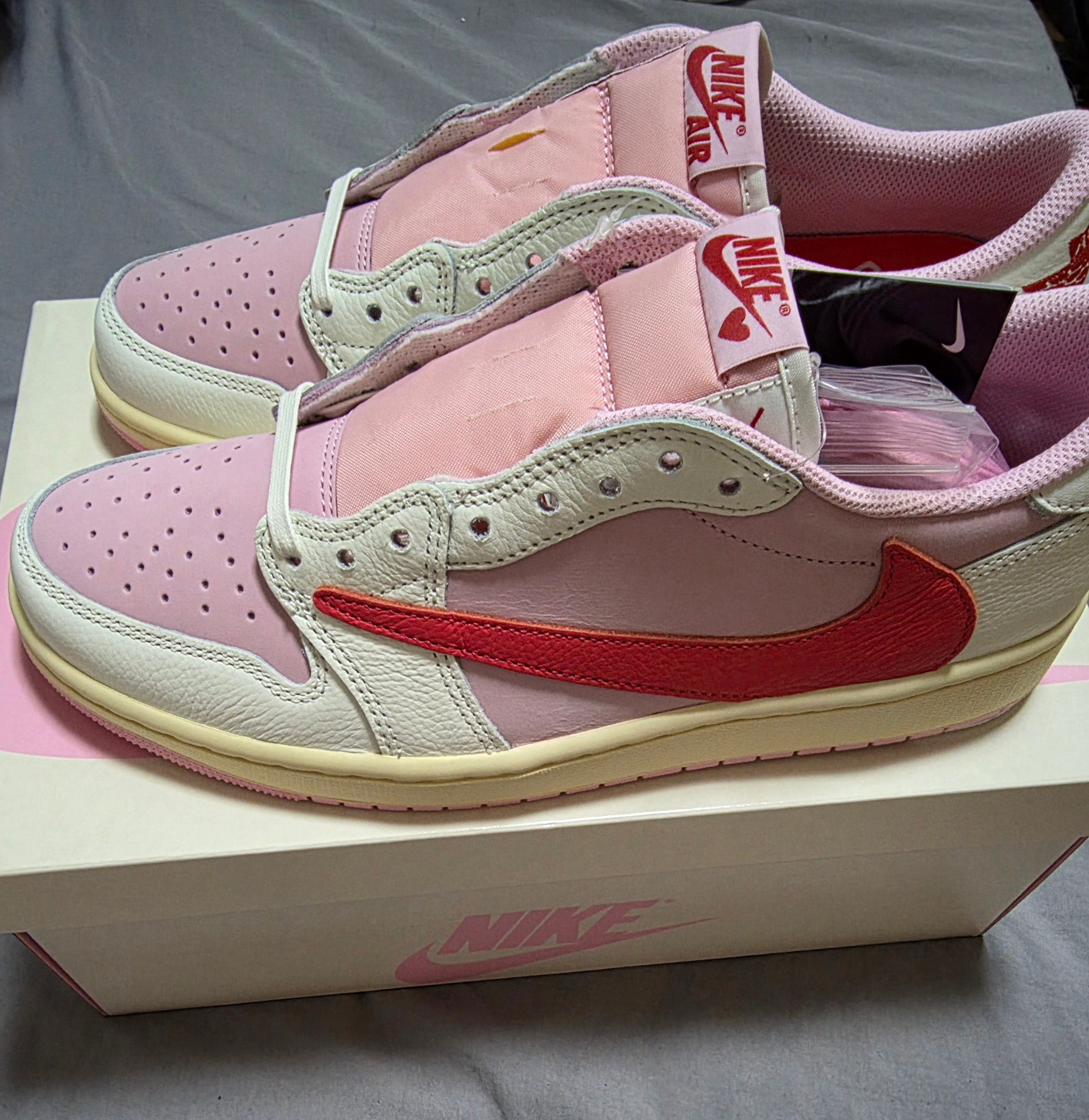 Travis Scott × Nike Air Jordan 1 Retro Low OG "Sail/Tropical Pink"