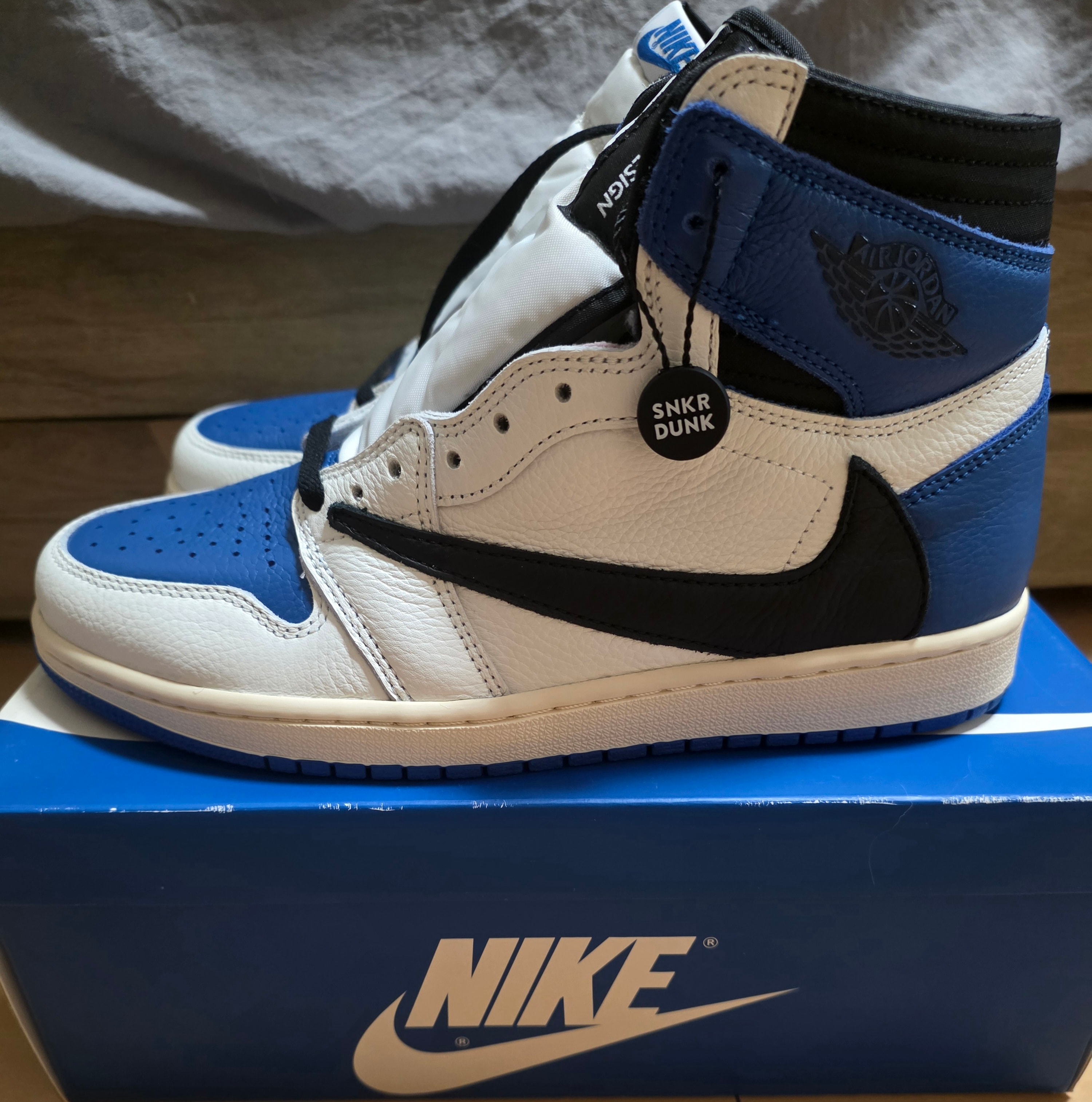 Travis Scott × fragment design × Nike Air Jordan 1 Retro High OG SP "Military Blue"
