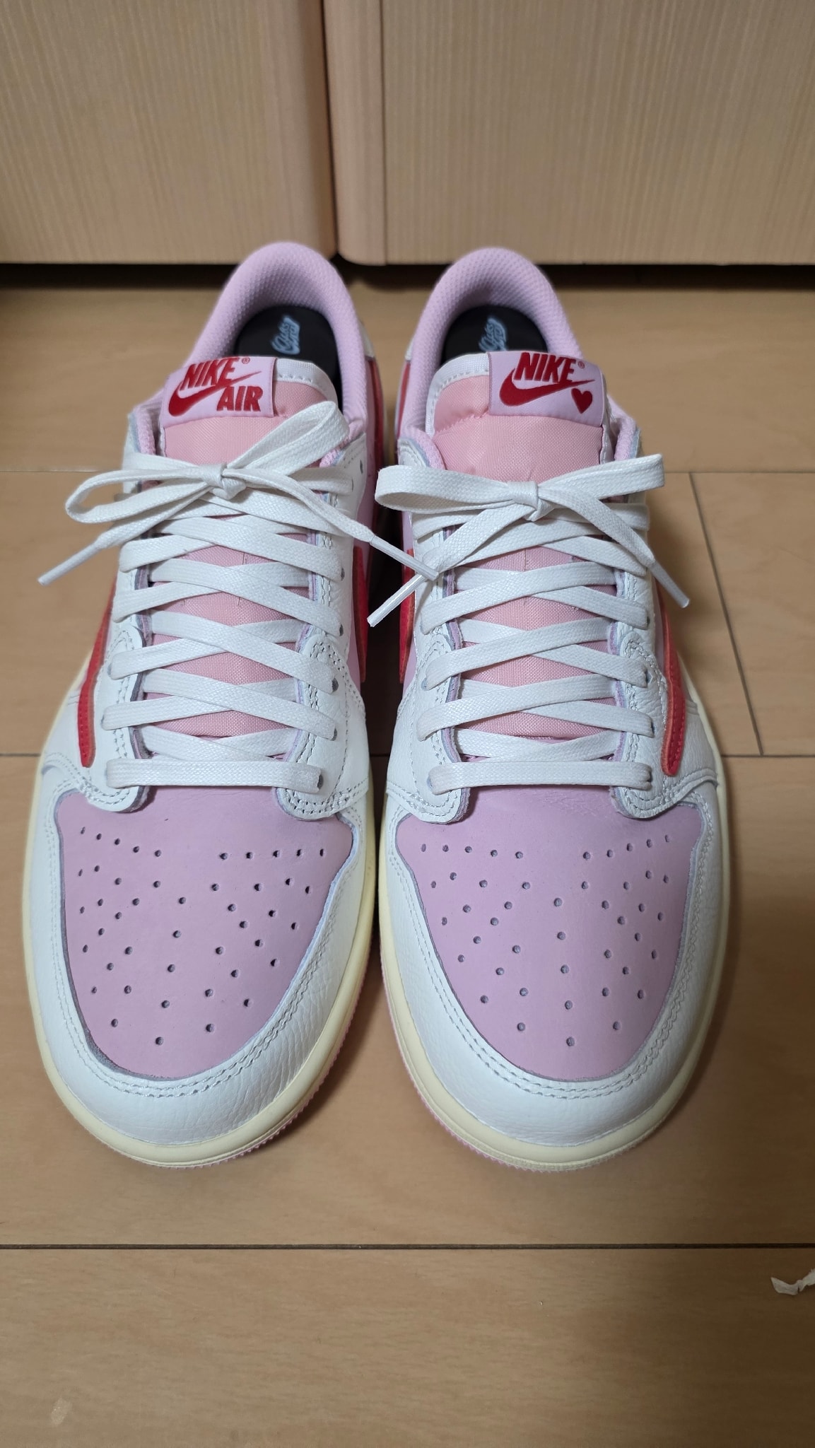 Travis Scott × Nike Air Jordan 1 Retro Low OG "Sail/Tropical Pink"