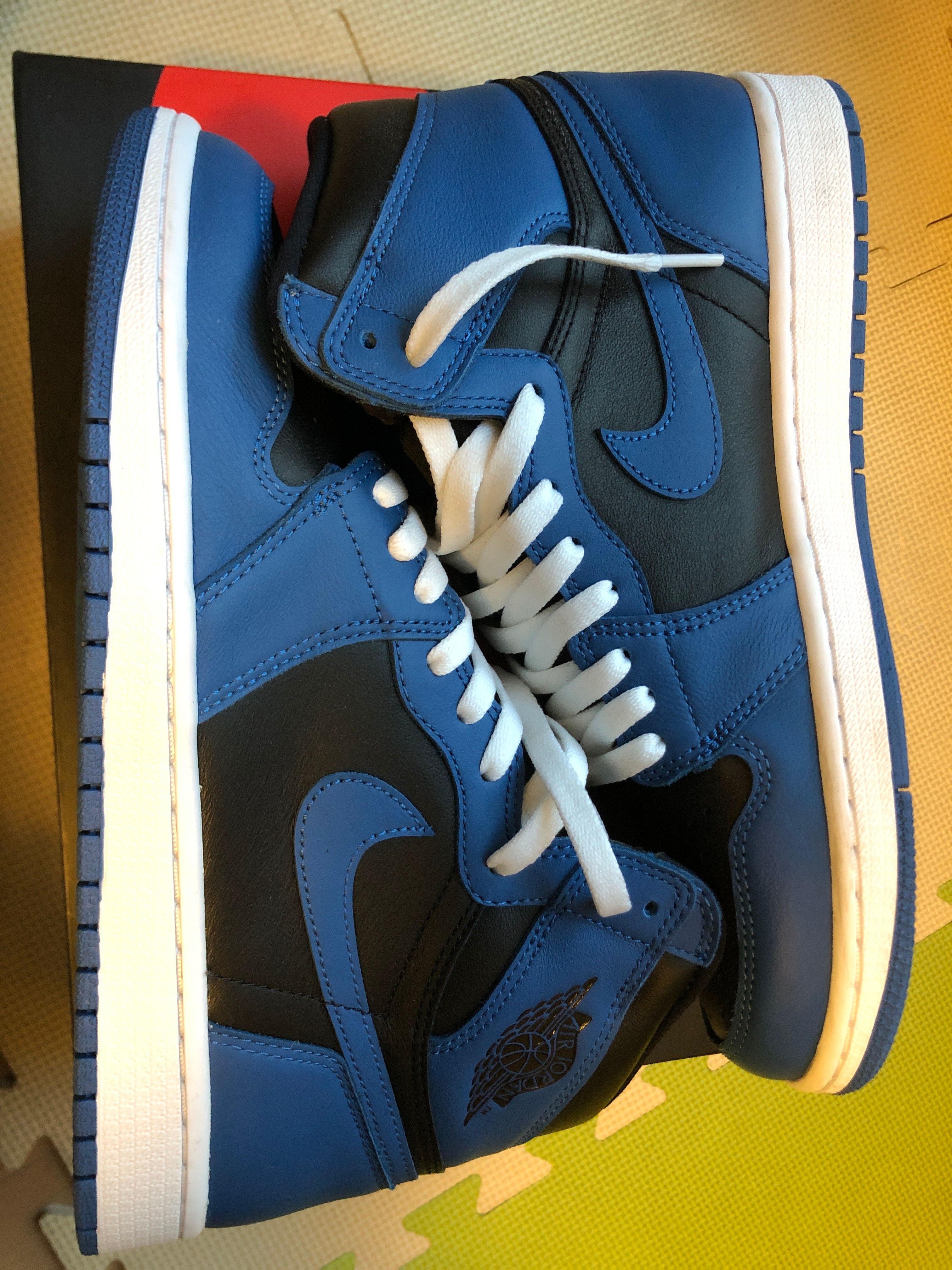 Nike Air Jordan 1 Retro High OG "Dark Marina Blue"