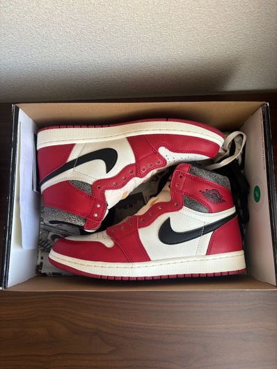 Nike Air Jordan 1 High OG "Lost & Found/Chicago"