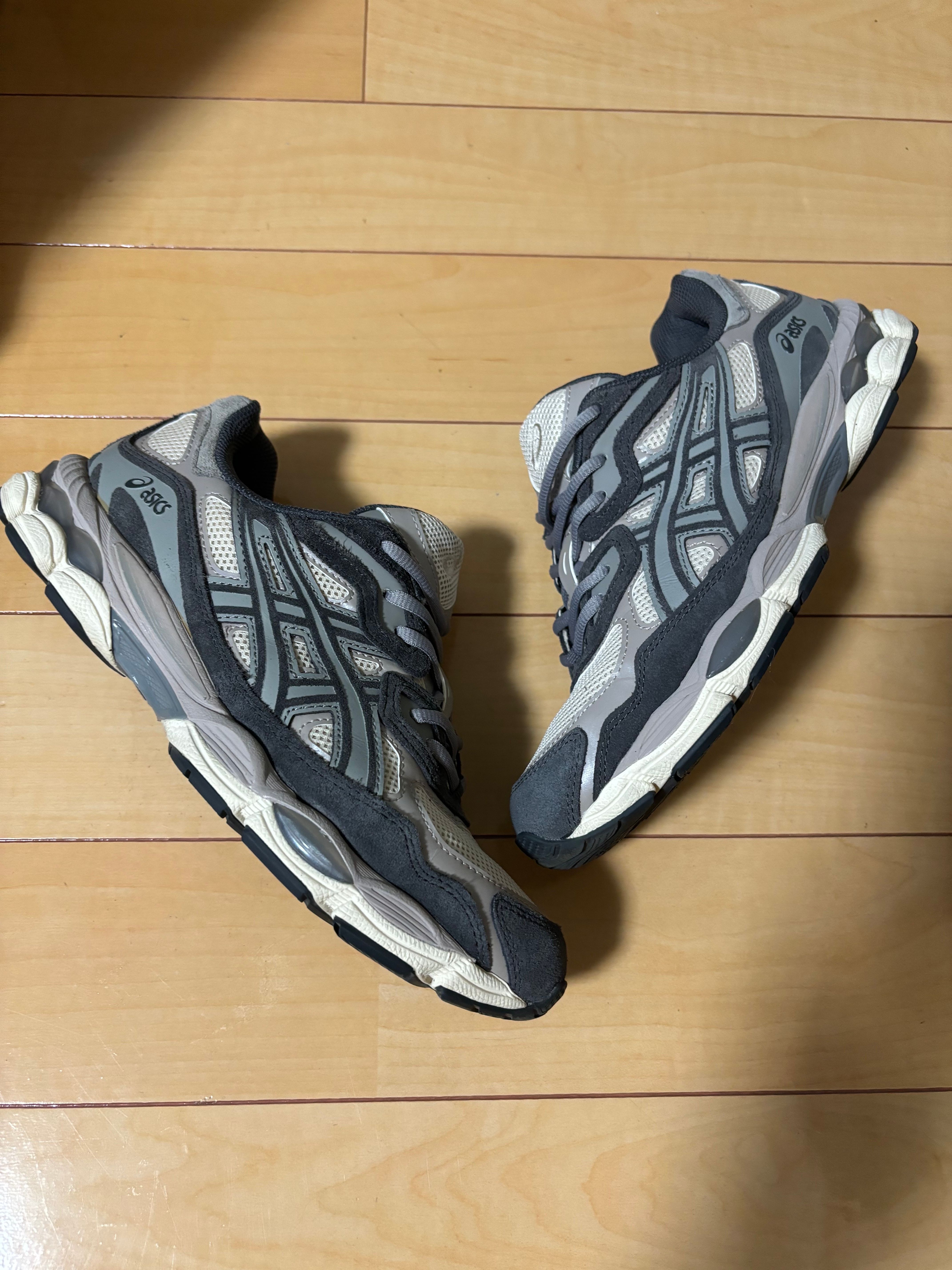 Asics Gel-NYC "Oatmeal/Obsidian Grey"