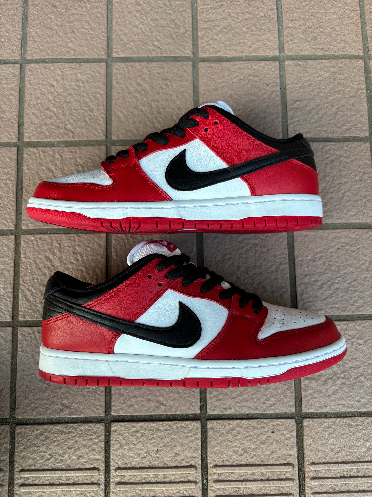 Nike SB Dunk Low Pro "J-Pack Chicago/Varsity Red and White"