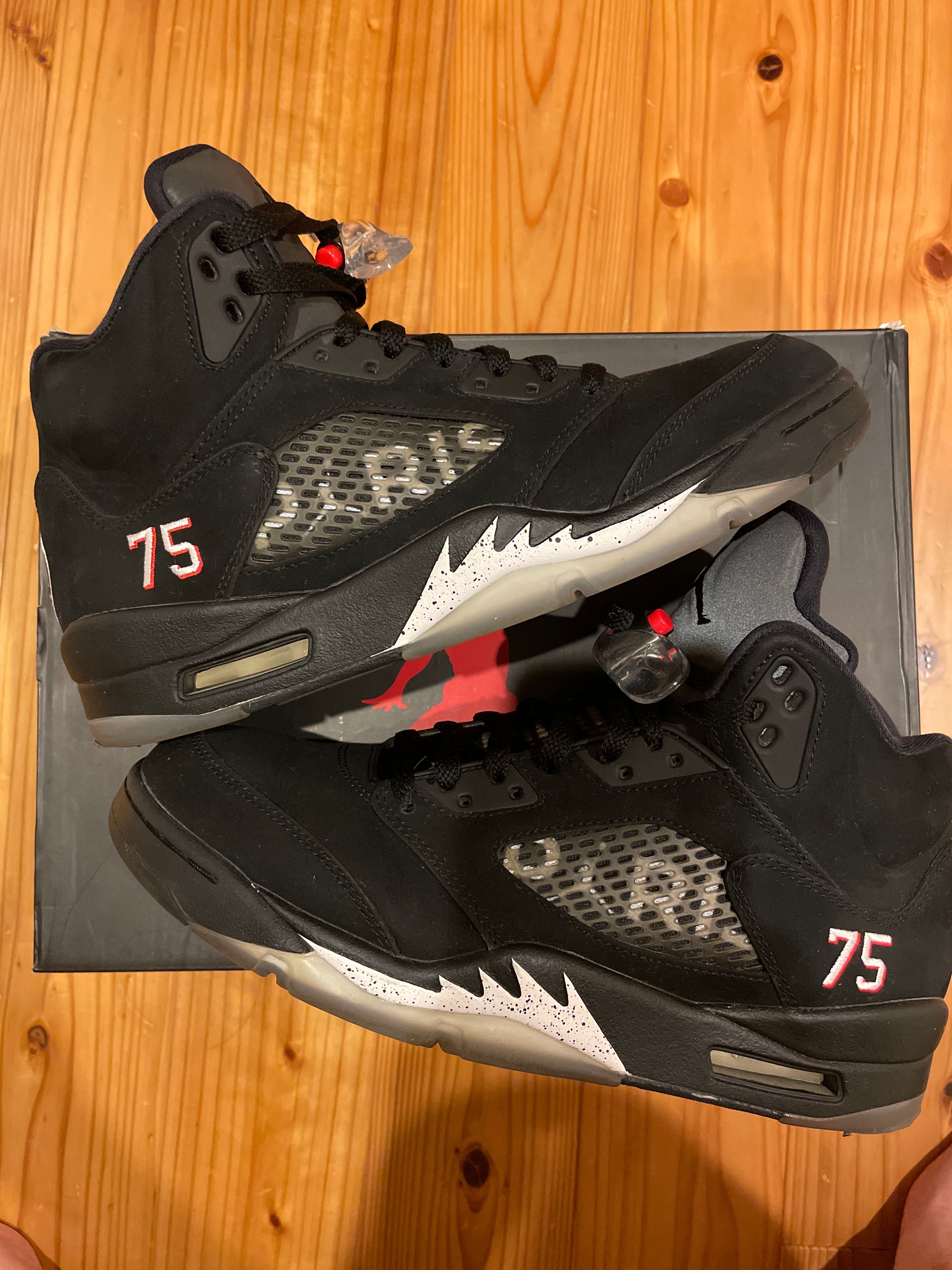 NIKE AIR JORDAN 5 PARIS SAINT-GERMAIN BLACK/CEMENT GREY