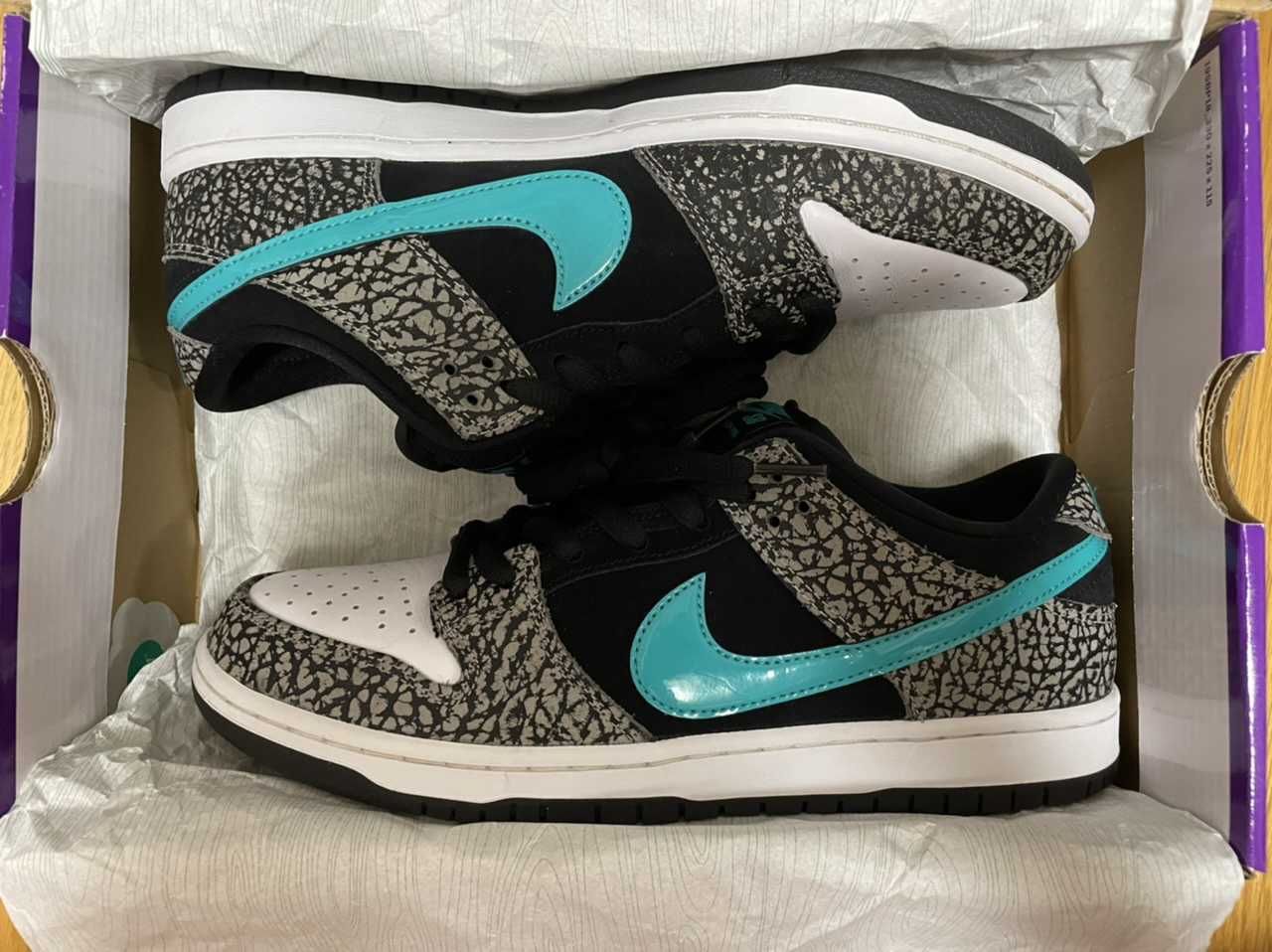 Nike SB Dunk Low "Elephant/Safari"