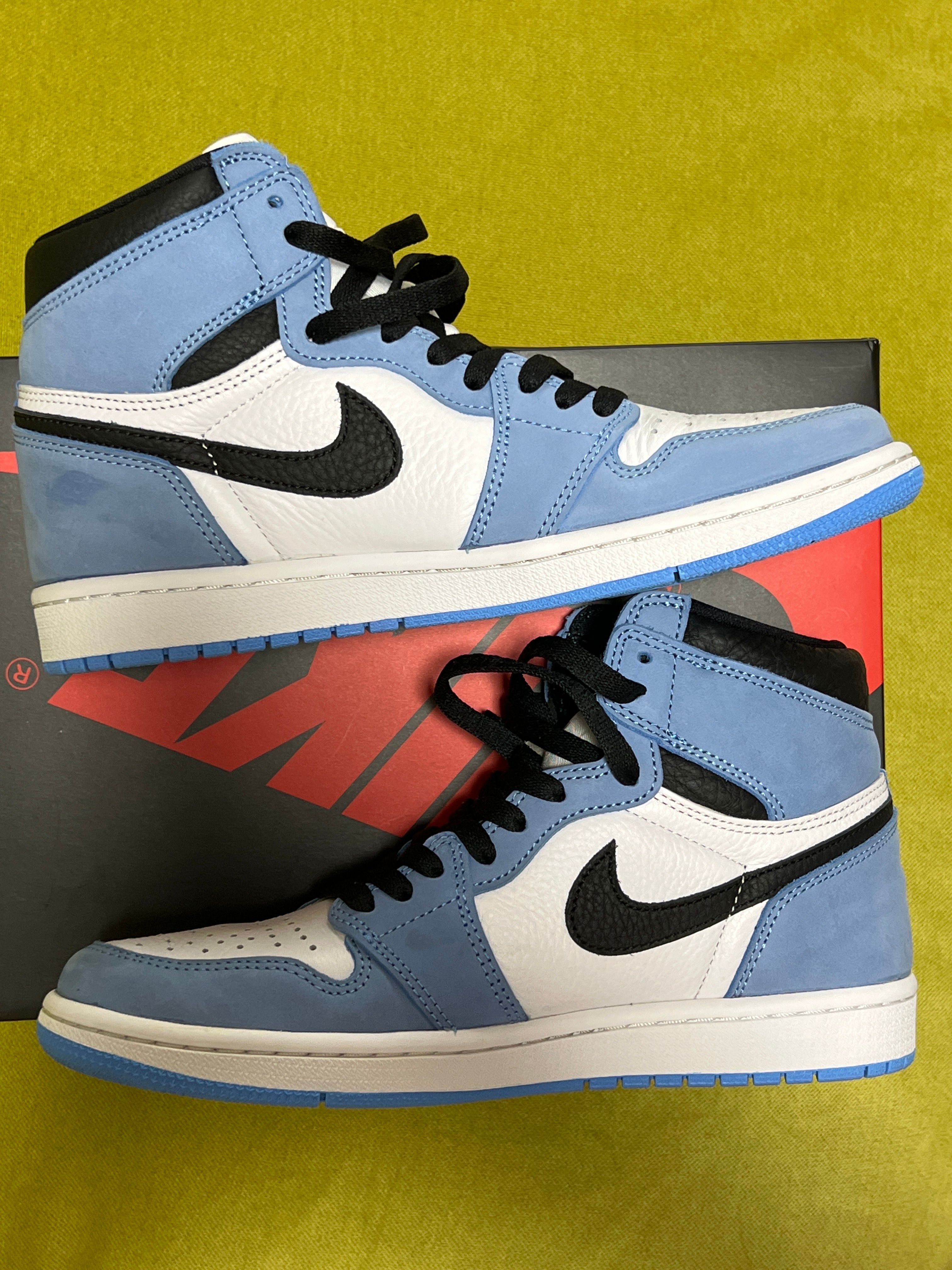 Nike Air Jordan 1 High OG "University Blue"