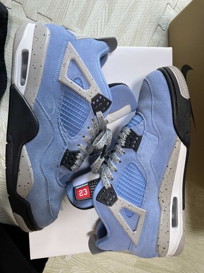 Nike Air Jordan 4 "University Blue"
